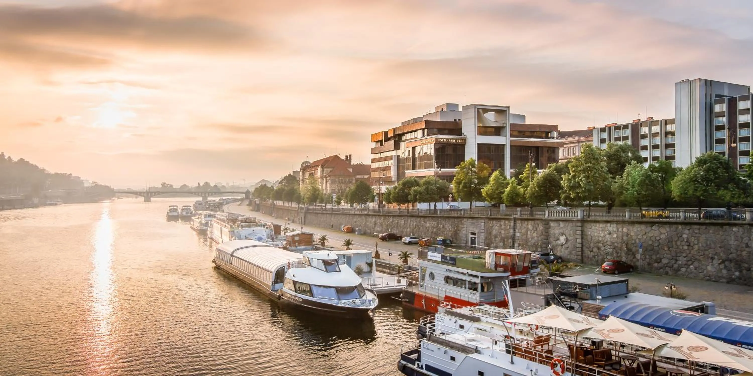 Neighbourhood in The President