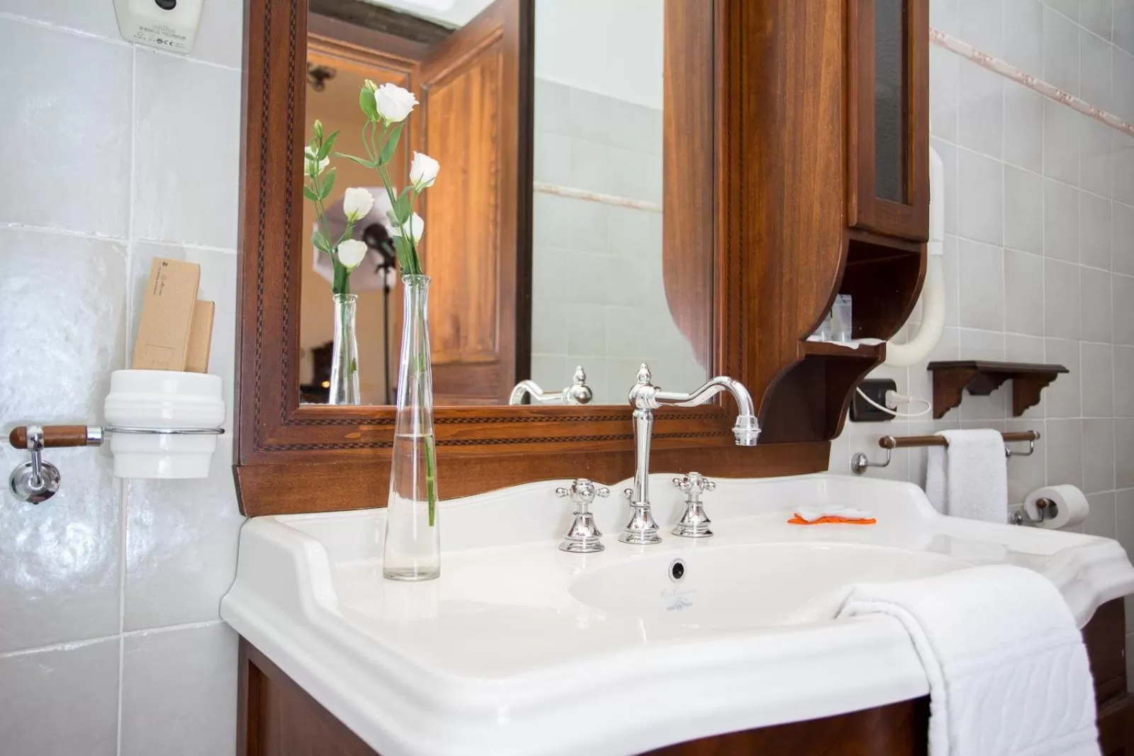 Bathroom in Castello di Altomonte