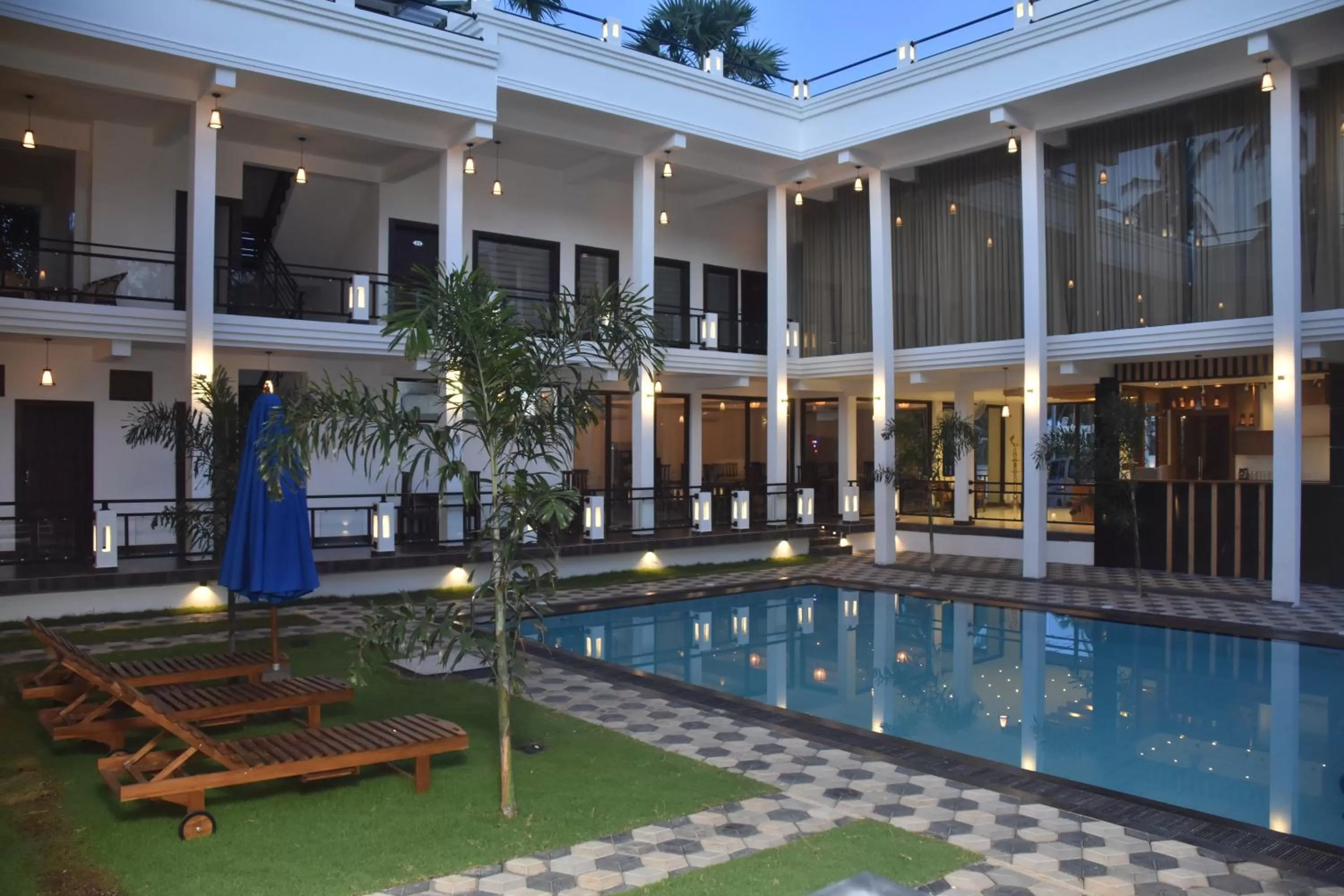 Property building, Swimming Pool in J7 Villaj Resort