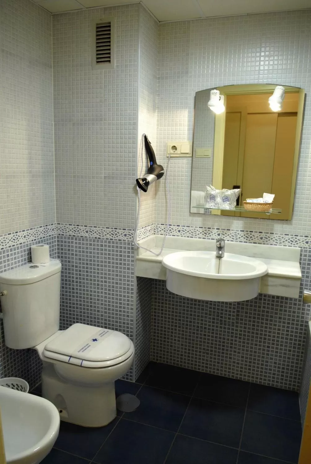 Bathroom in Hotel Anfora