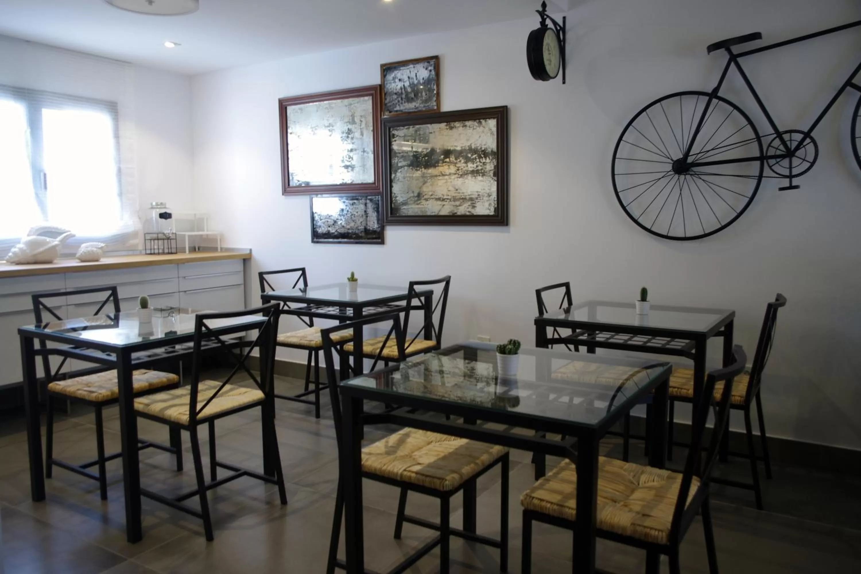 Dining area in MAGMA Rooms Playa Honda