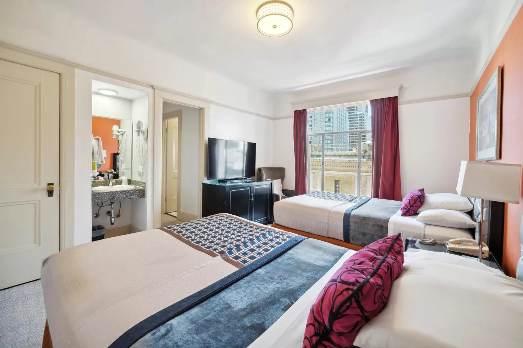 Bed in Union Square Plaza Hotel