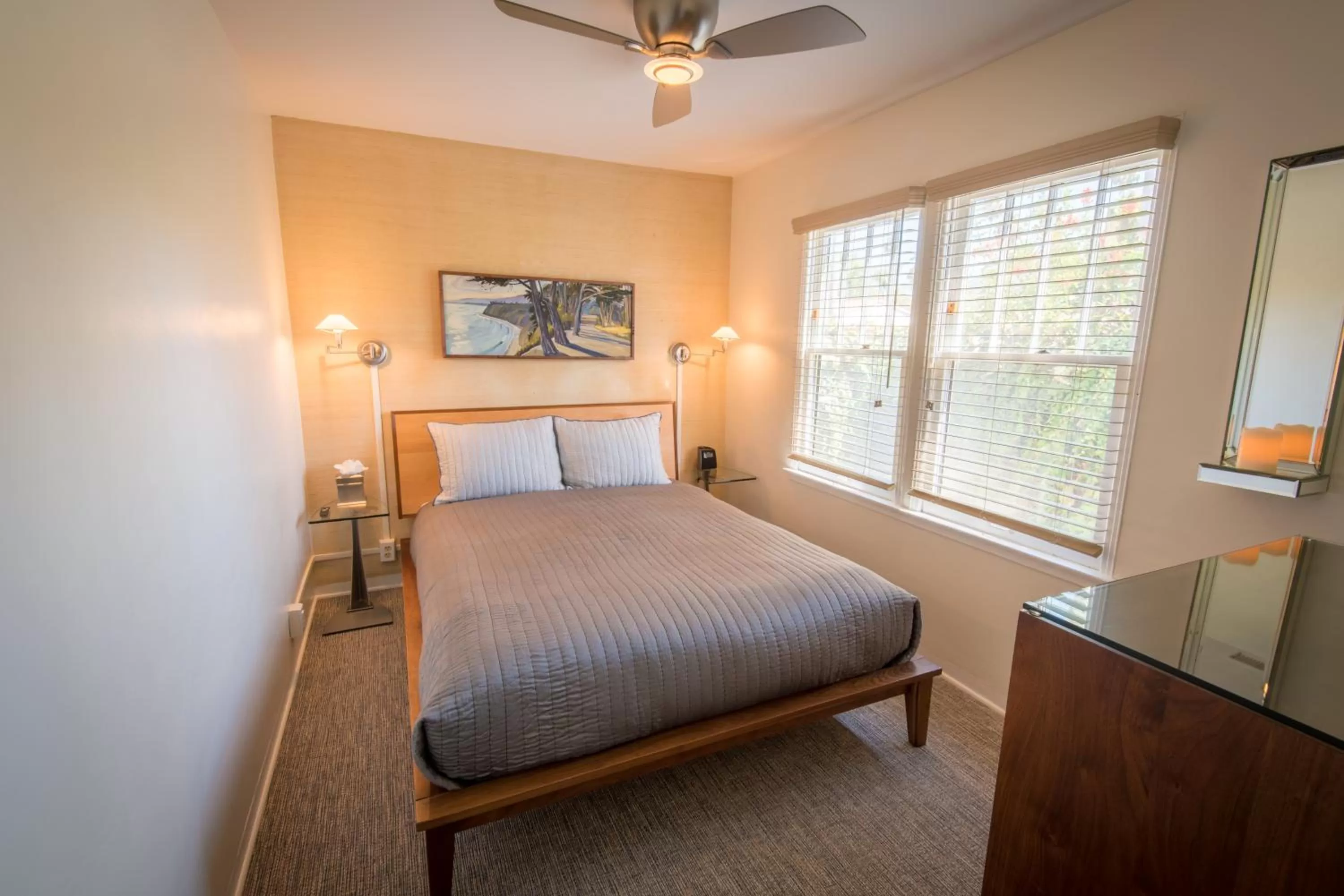Bedroom, Bed in Harbor House Inn