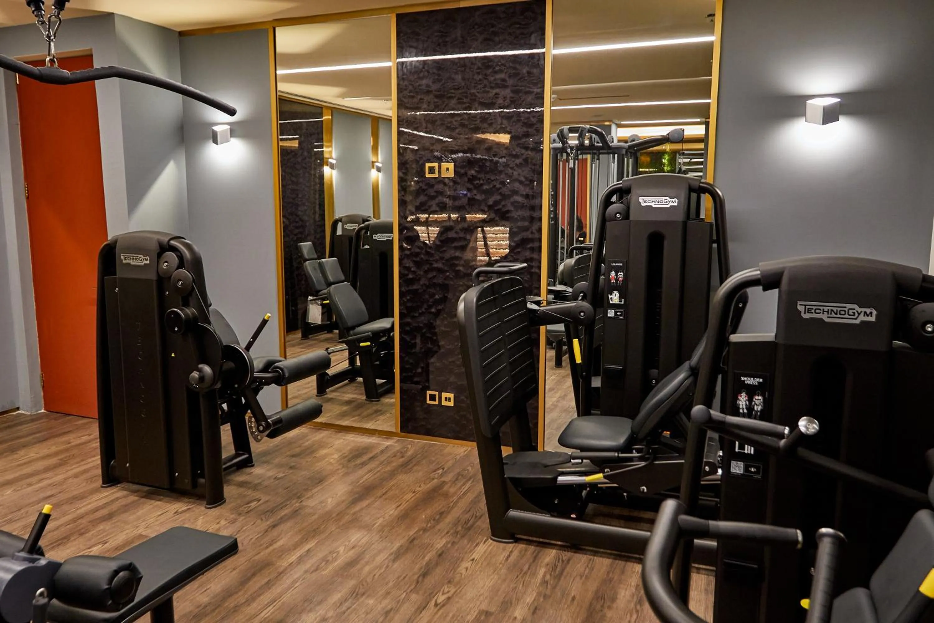 Fitness centre/facilities in Number One Oxford Street Hotel & Suites