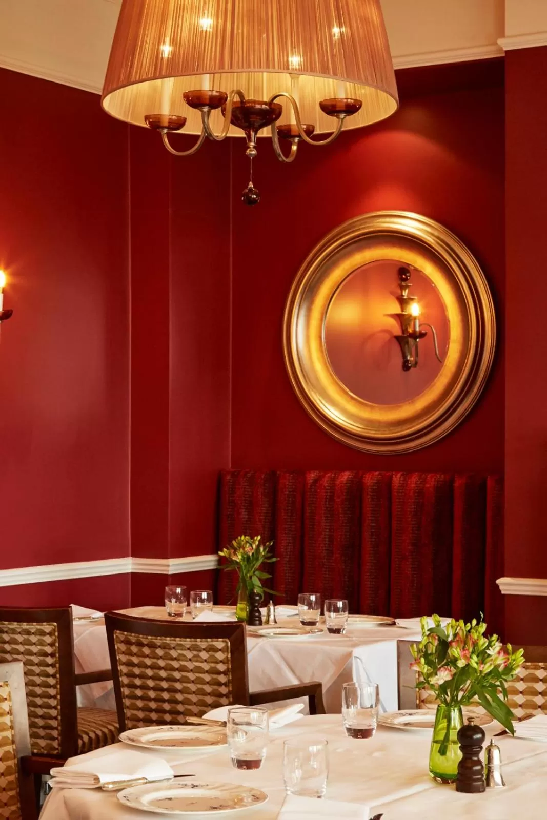 Restaurant/places to eat in Ockenden Manor Hotel & Spa