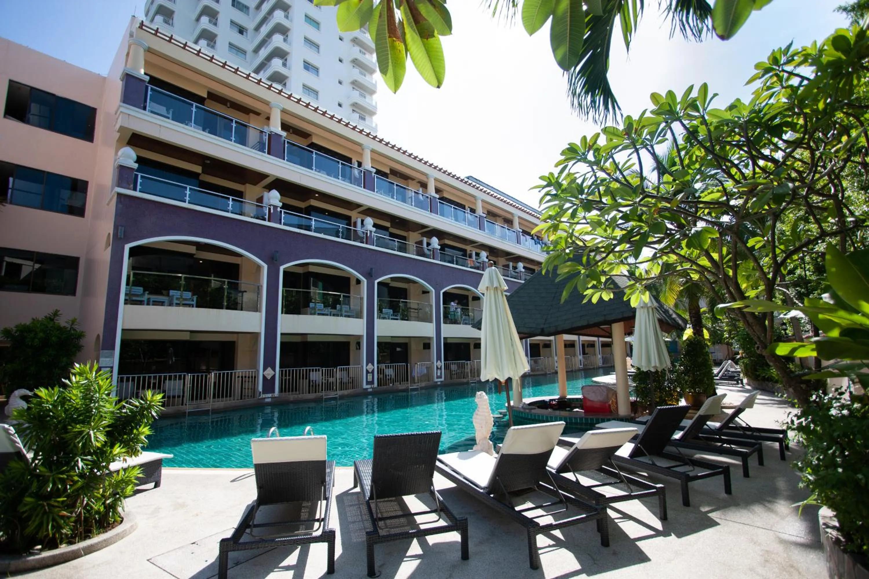 Swimming pool in Karon Sea Sands Resort-SHA PLUS