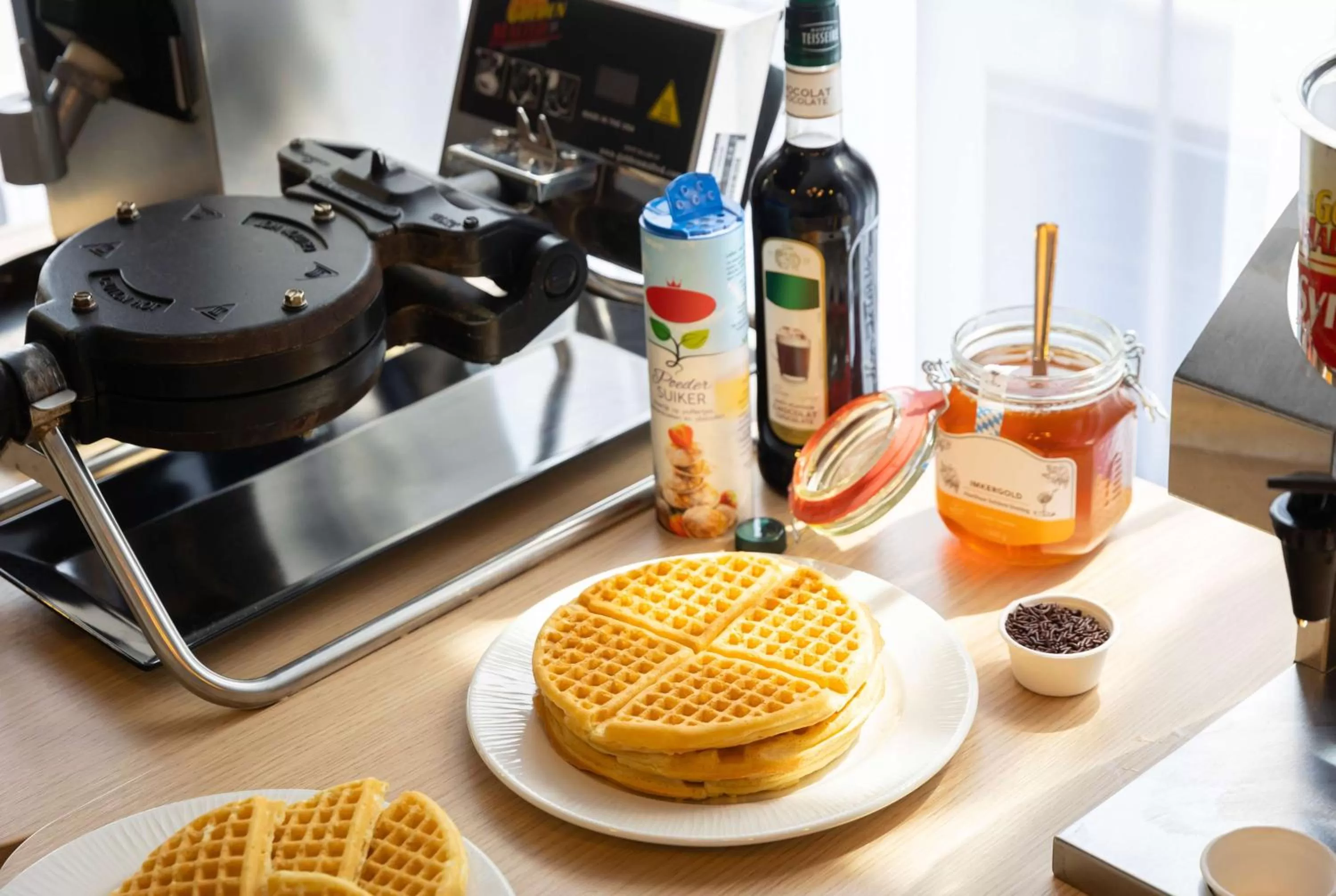 Food and drinks in Hampton by Hilton Amsterdam Airport Schiphol