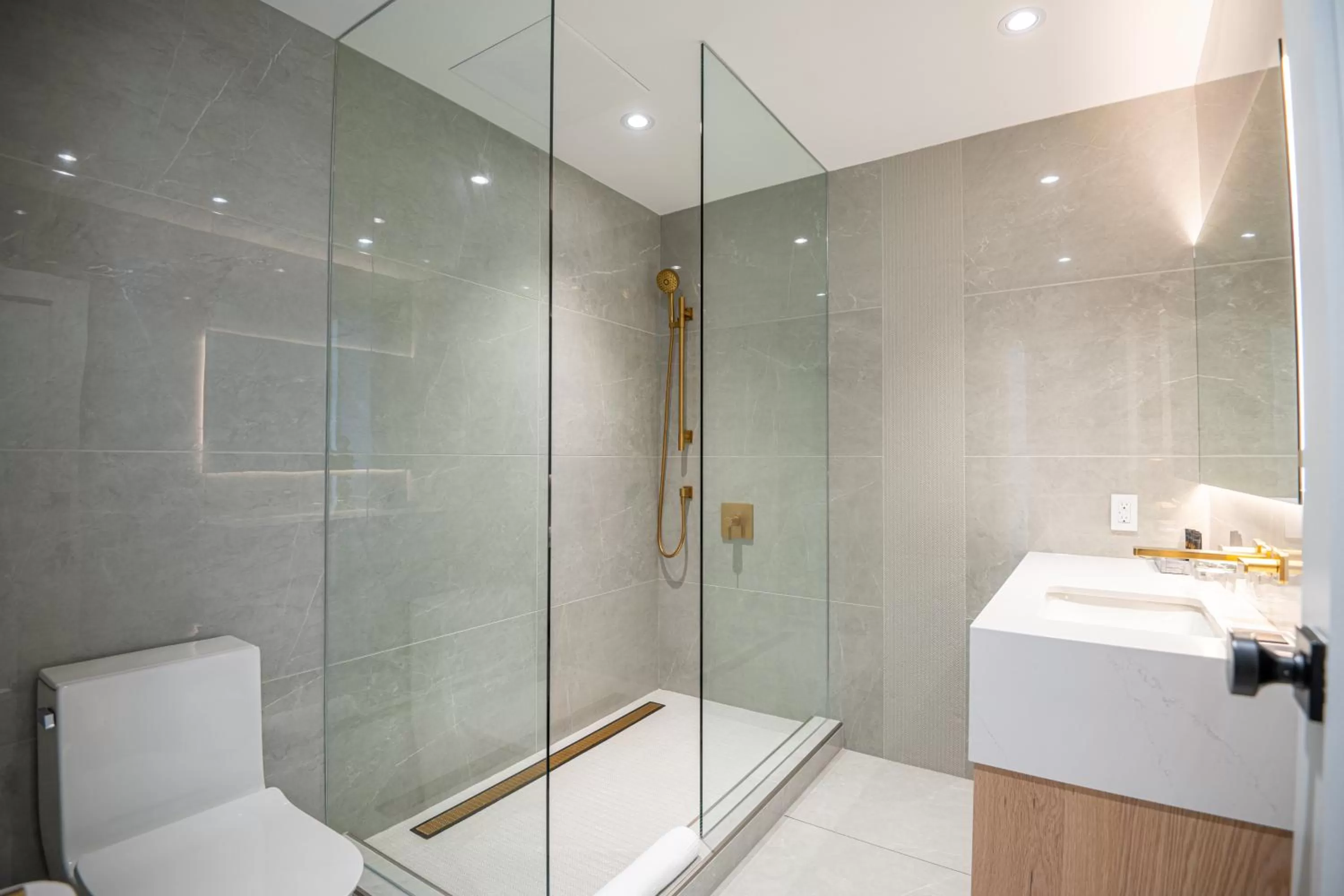 Bathroom in Hôtel Boutique Ophelia - Par Aneyro