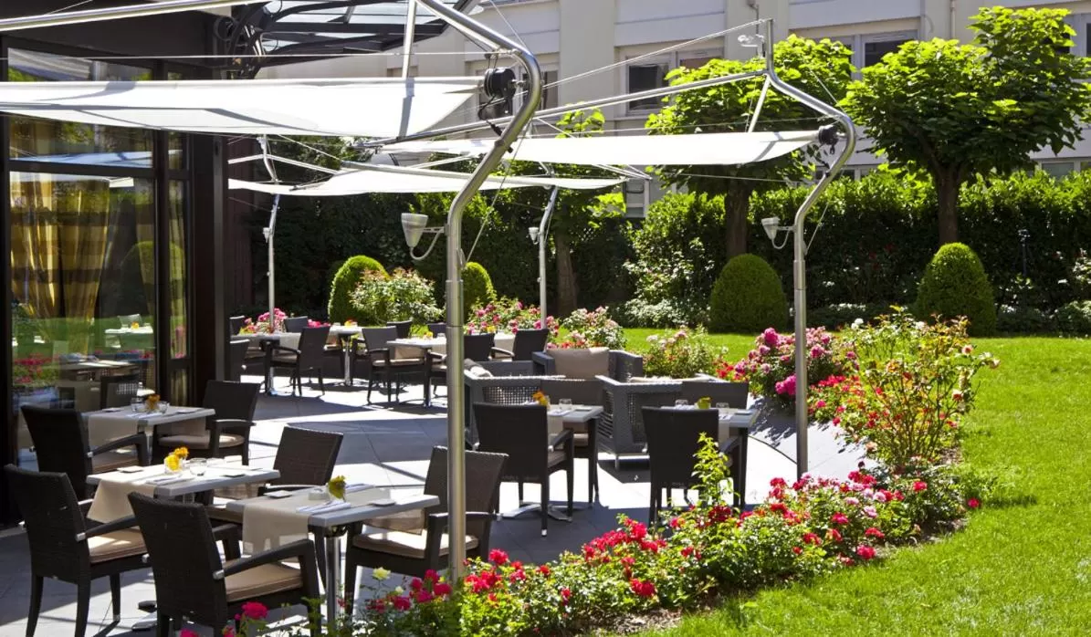 Warwick Reine Astrid - Lyon