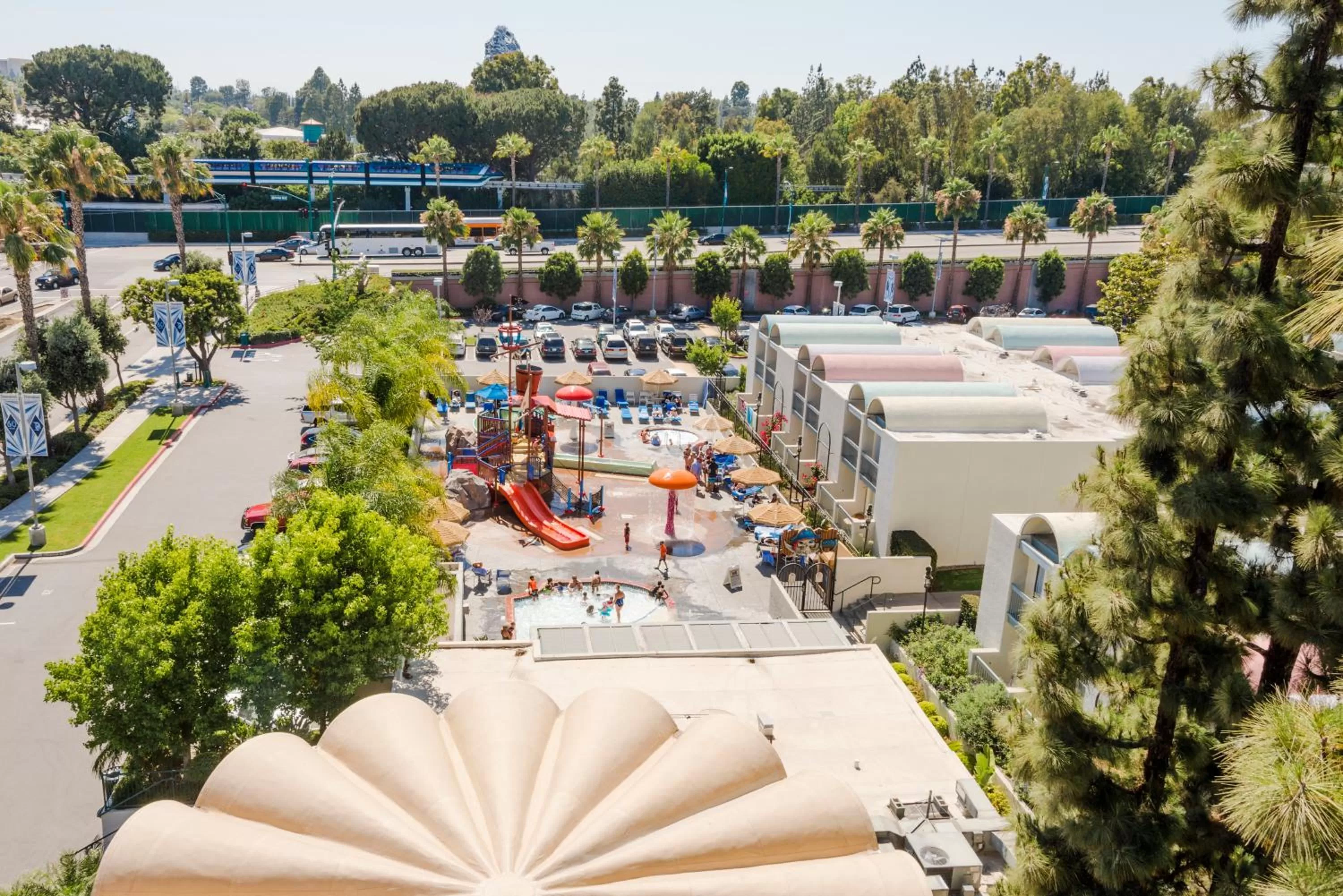 Property building in Howard Johnson by Wyndham Anaheim Hotel & Water Playground