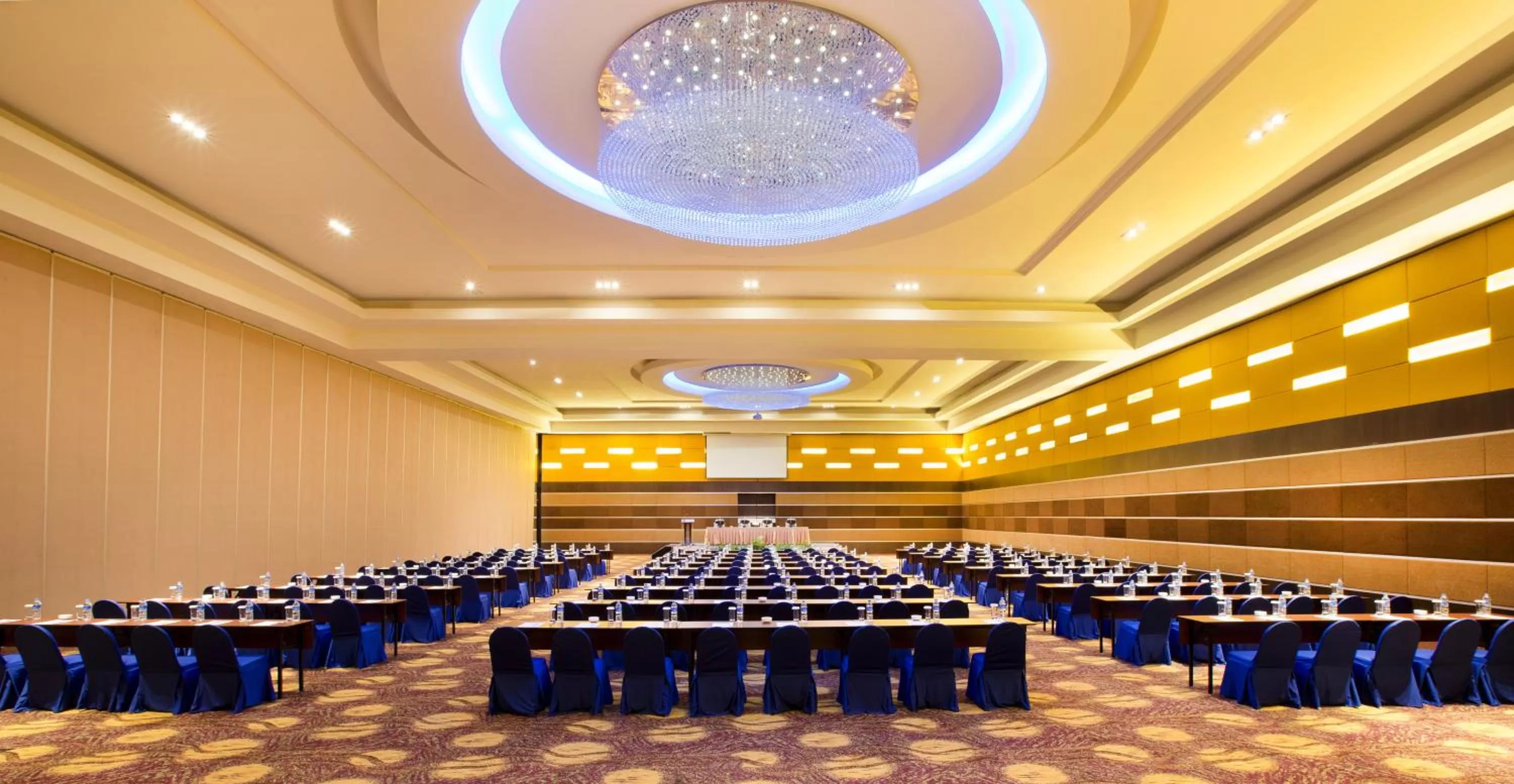 Banquet/Function facilities in Novotel Manado Golf Resort & Convention Center