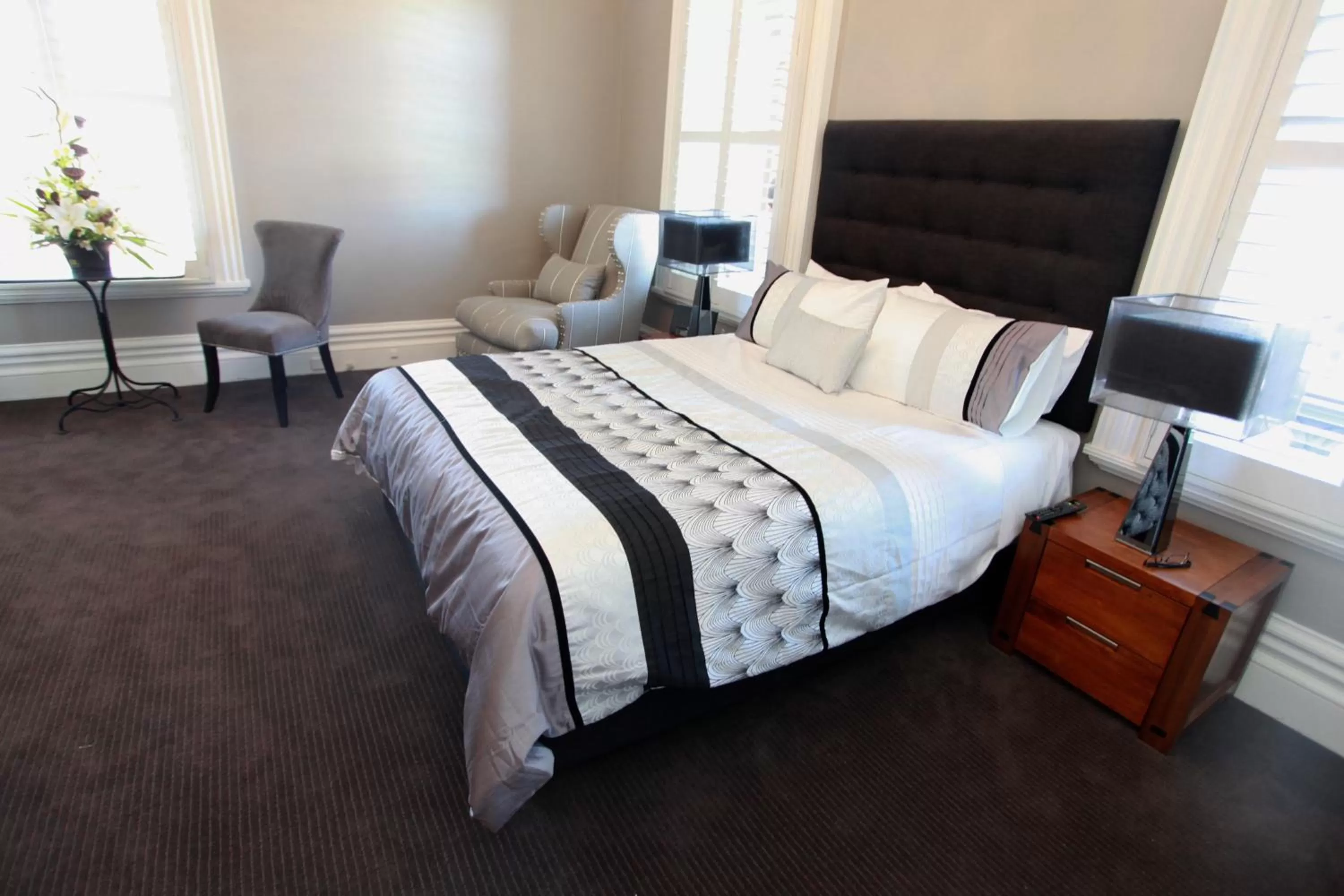 Photo of the whole room, Bed in Ballarat Premier Apartments