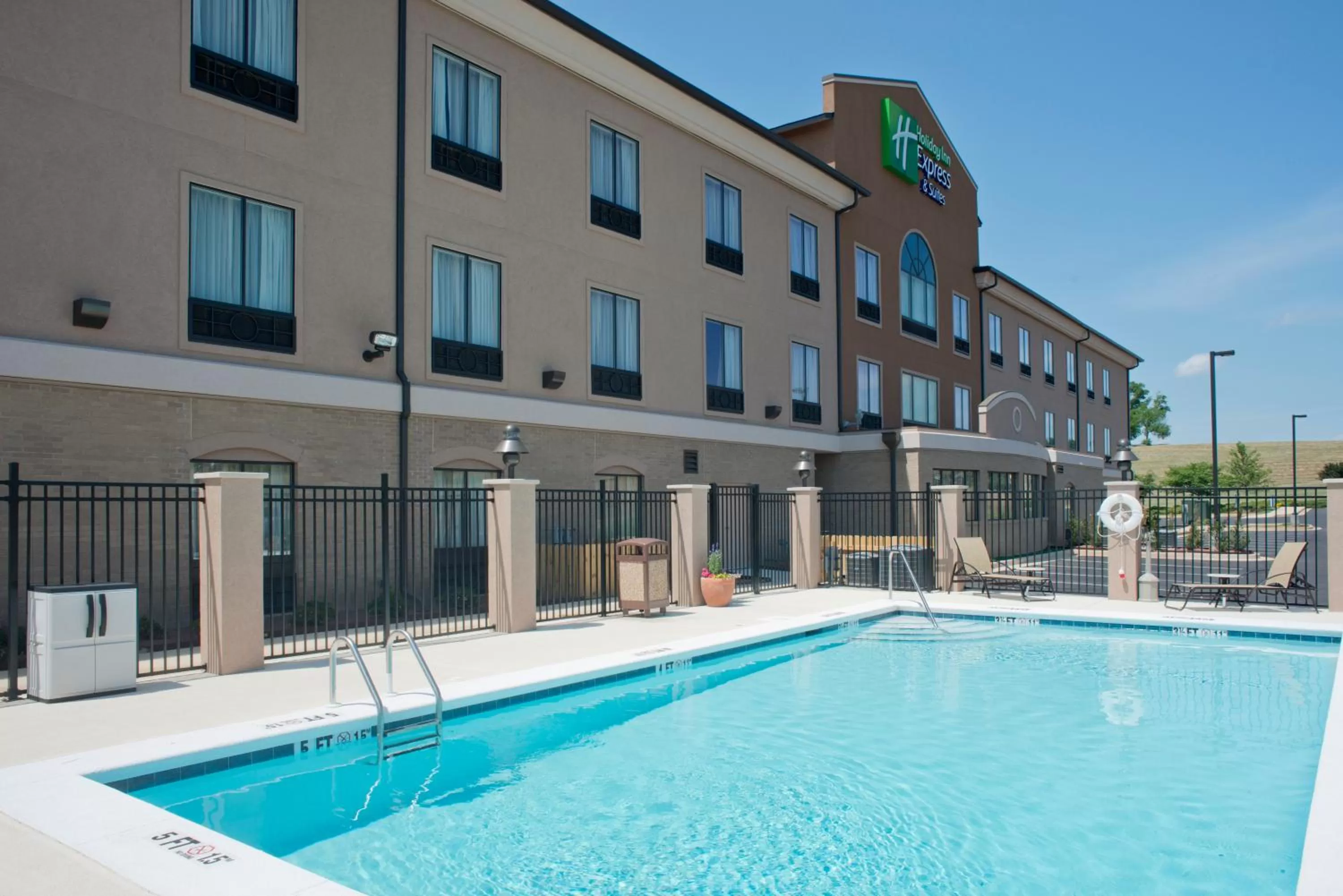 Swimming pool in Holiday Inn Express Hotel & Suites Prattville South by IHG