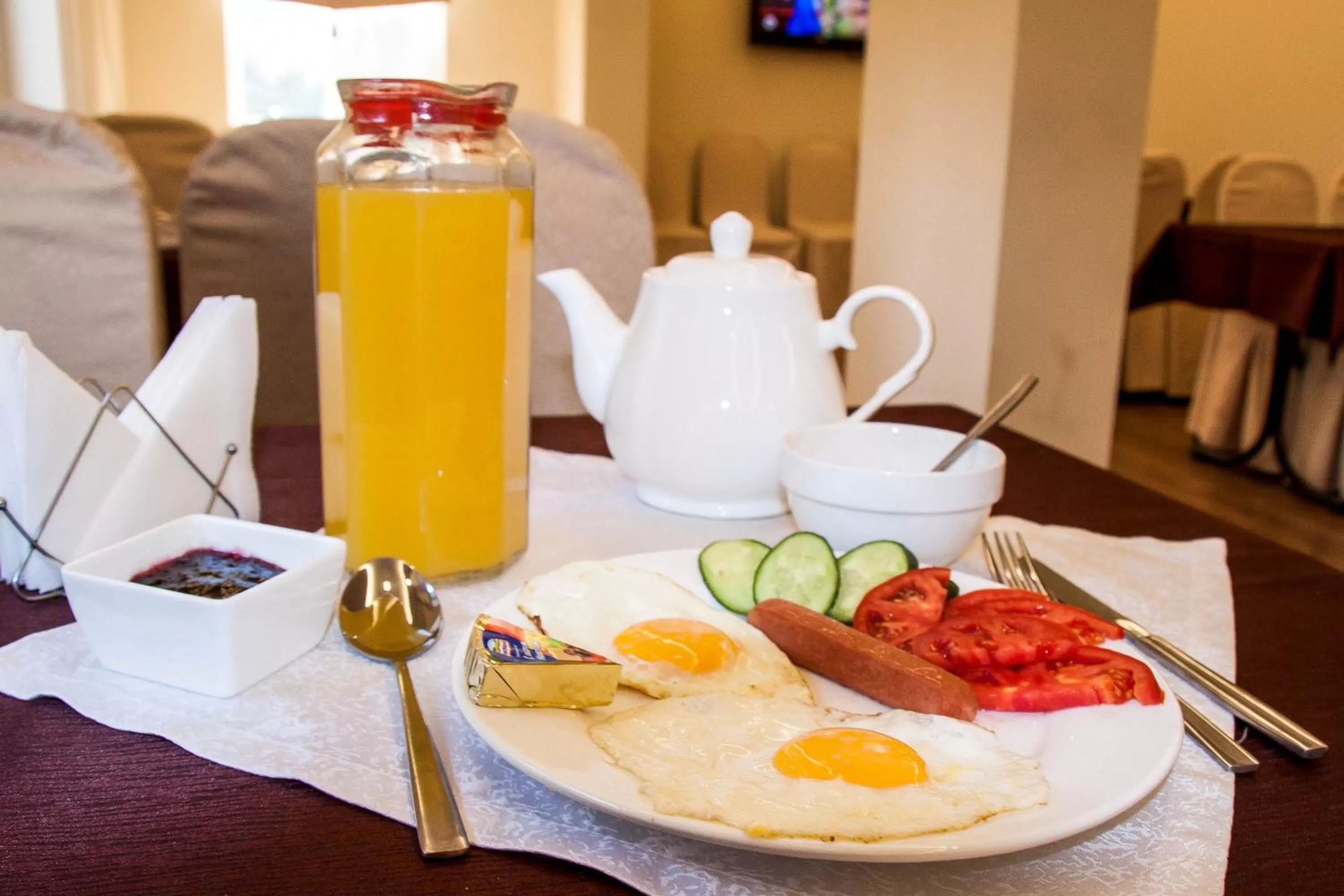 Meals in Salut Hotel