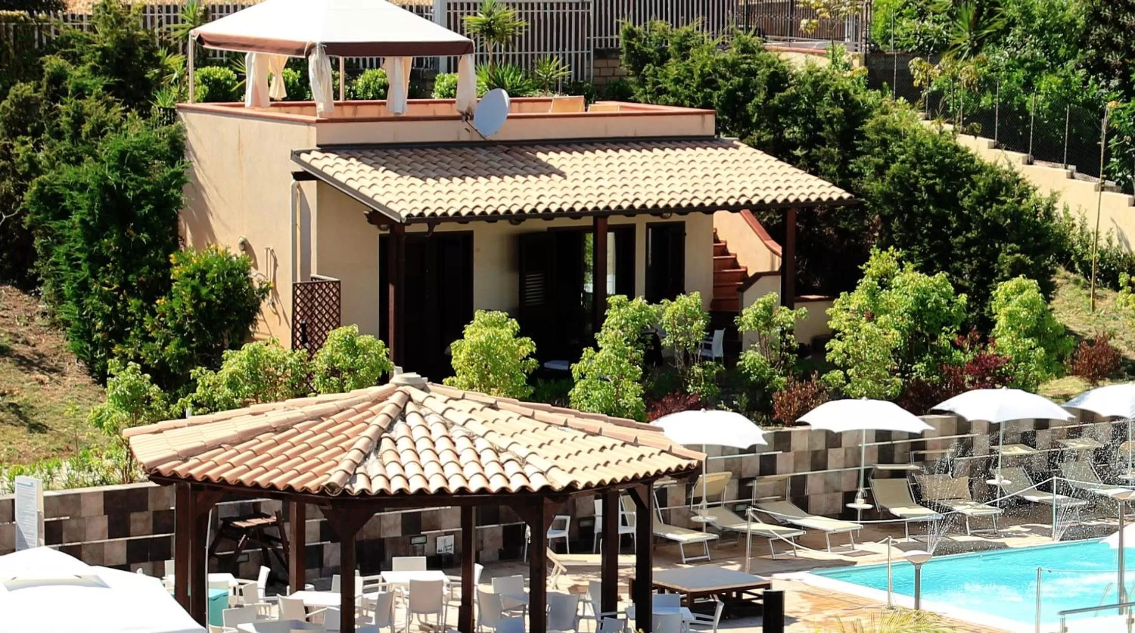 Facade/entrance in Hotel Costazzurra Museum & Spa