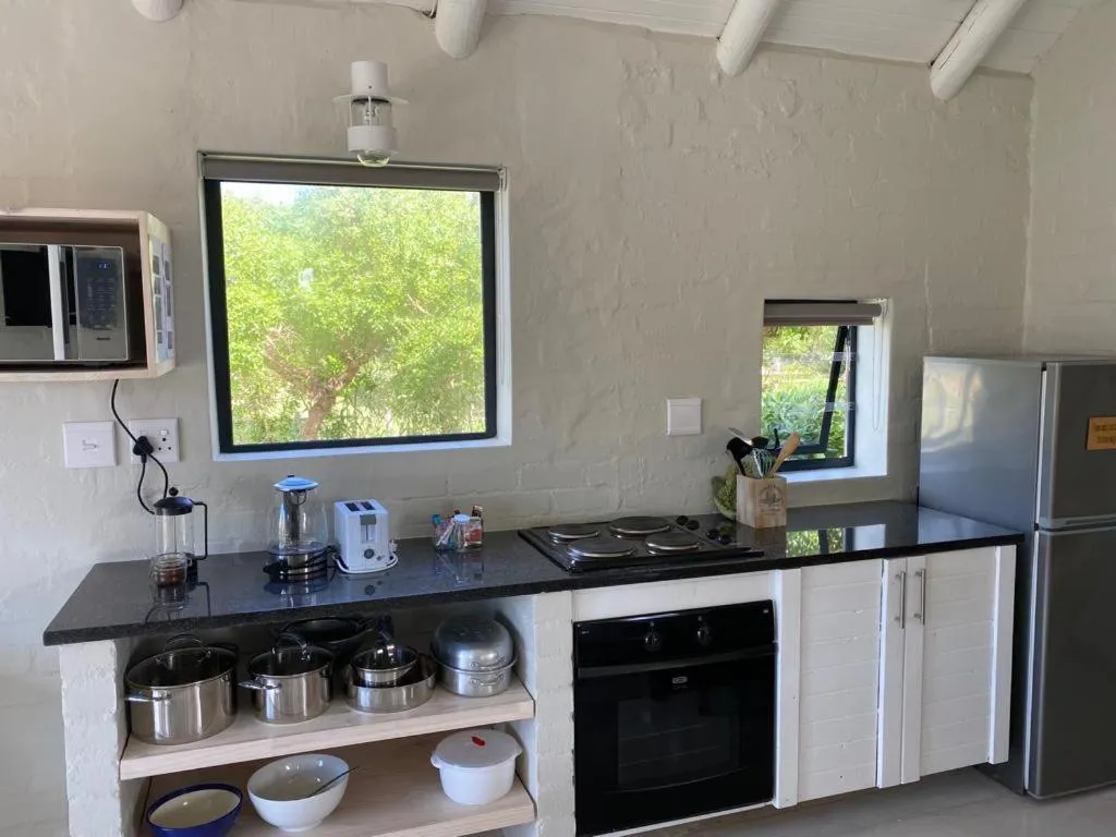 Kitchen or kitchenette in Blue Bay Lodge