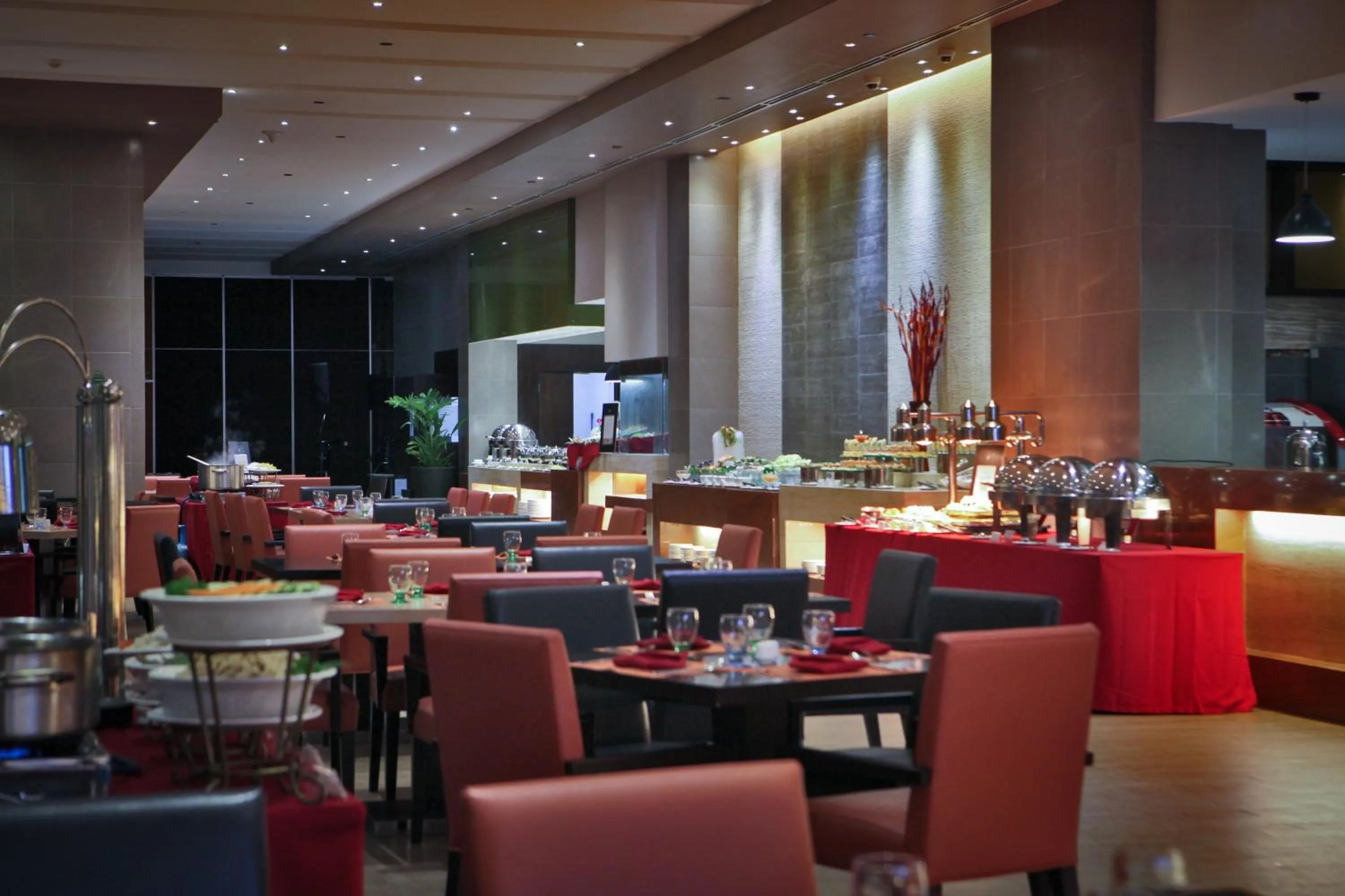 Restaurant/places to eat in Limketkai Luxe Hotel