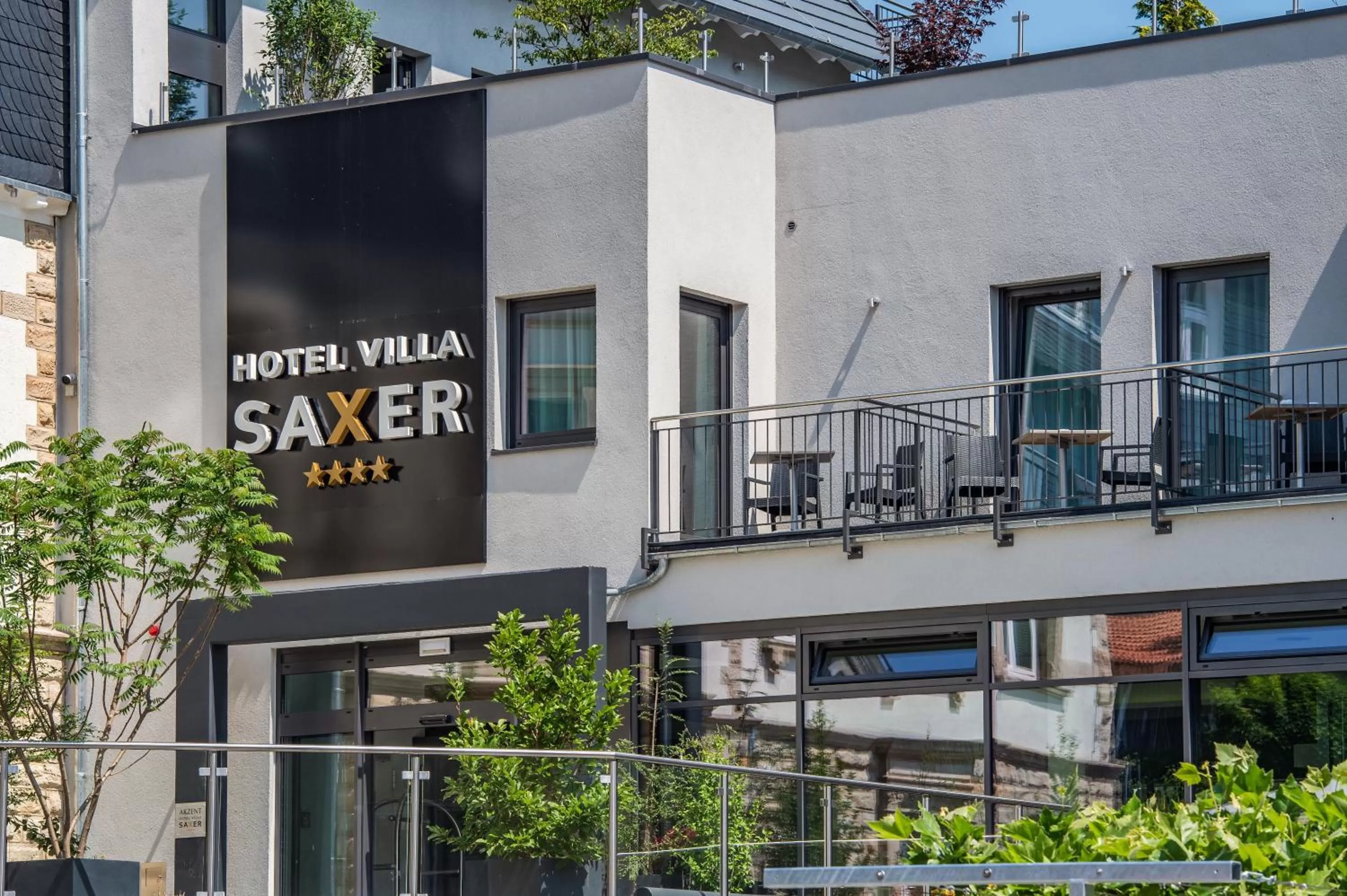 Facade/entrance in AKZENT Hotel Villa Saxer