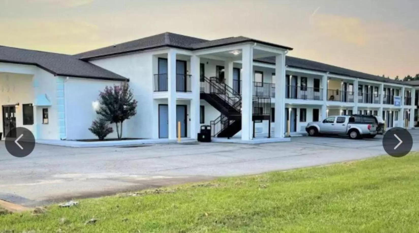Property building in Rodeway Inn Sandersville