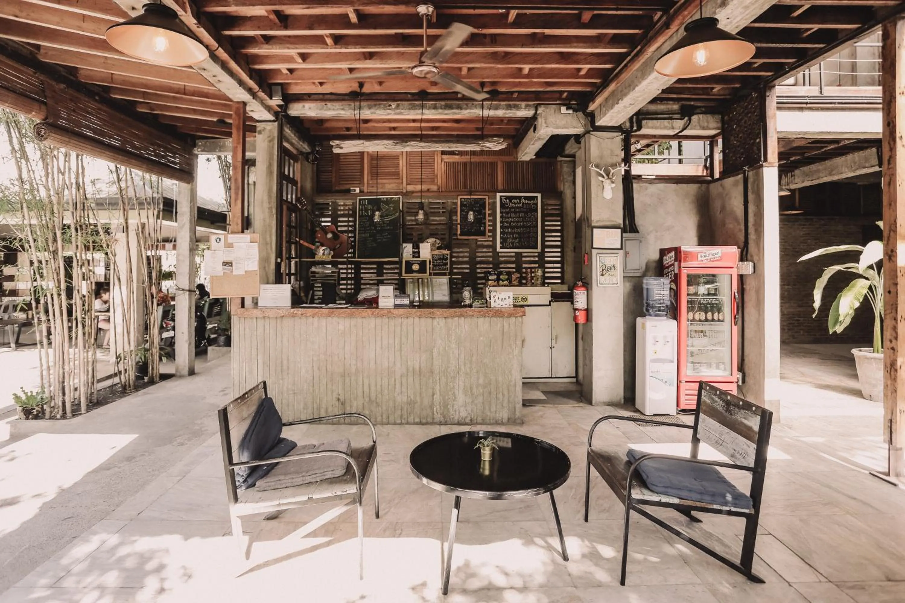 Lobby or reception in The Flying Fish Hostel