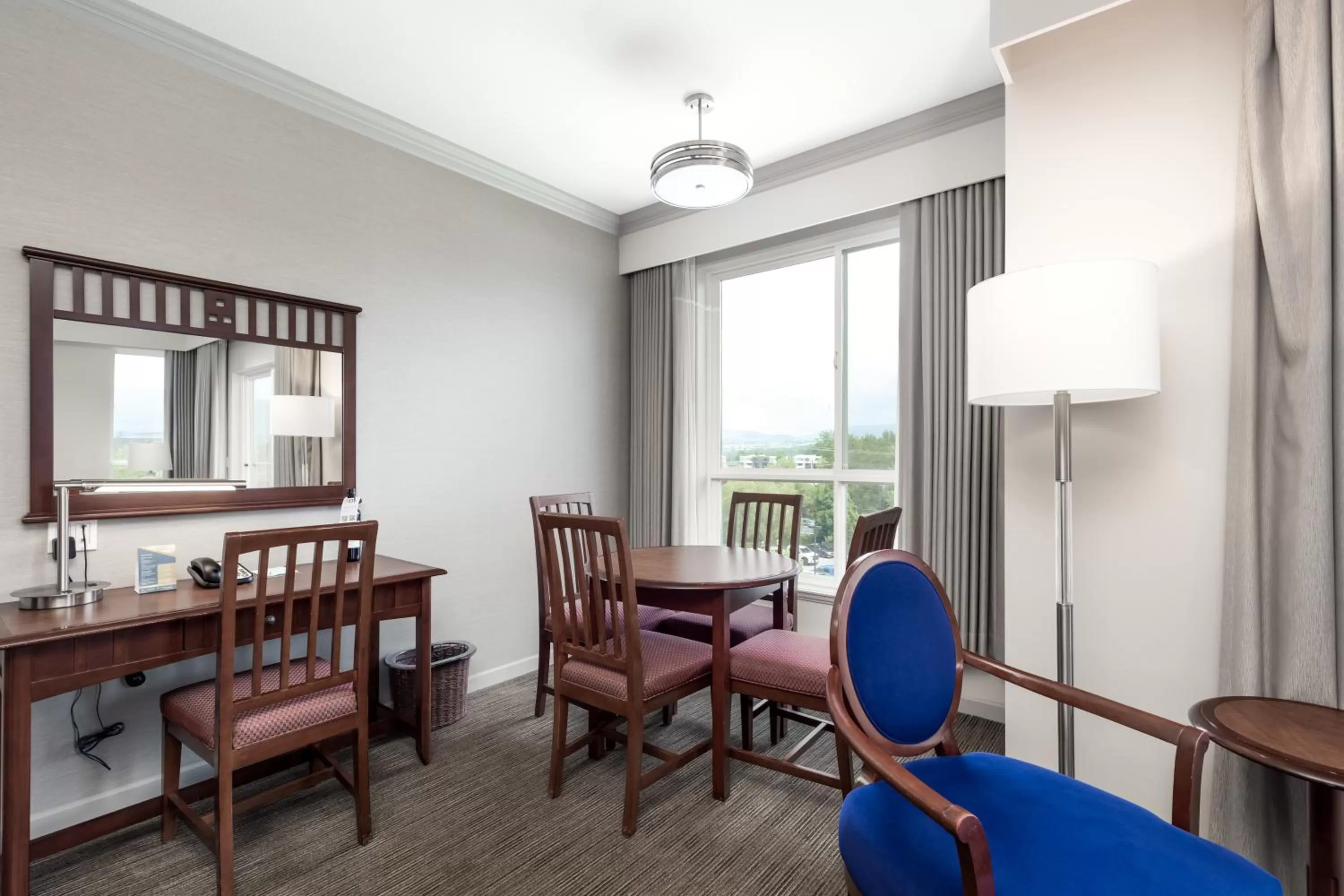 Living room in Manteo at Eldorado Resort