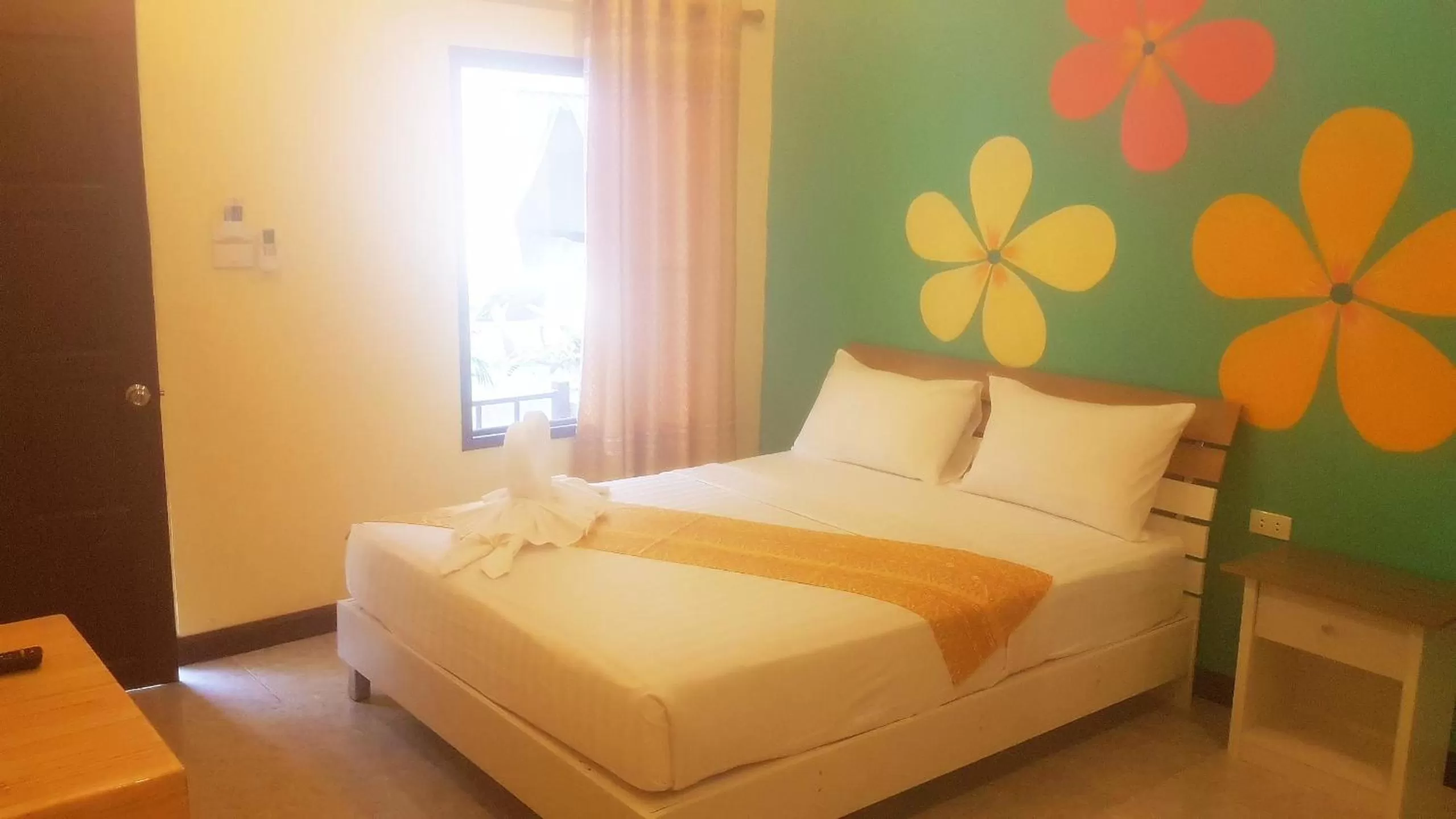 Bed in Paradise Bungalows