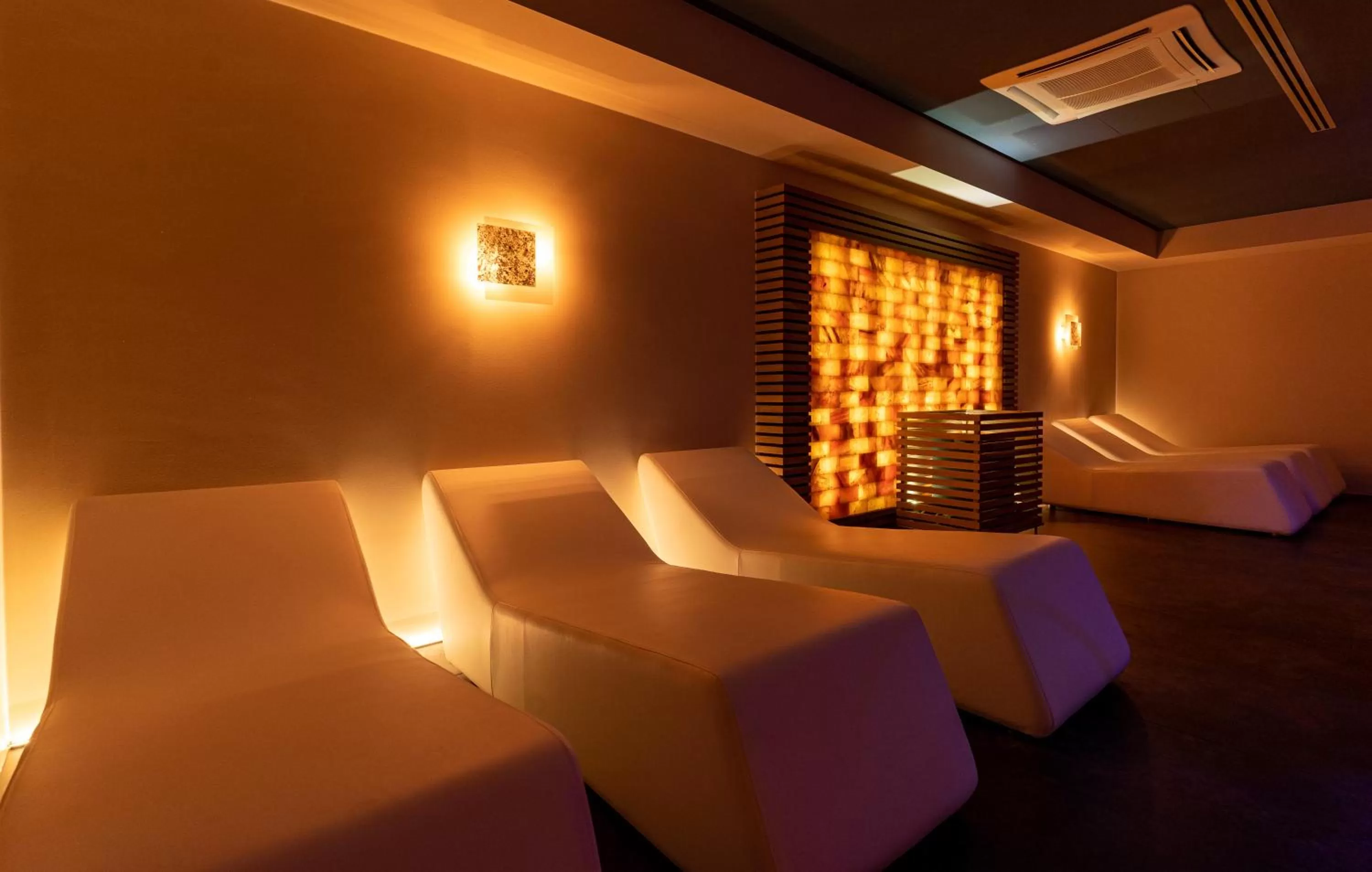 Spa and wellness centre/facilities, Bed in The Moon Boutique Hotel & Spa