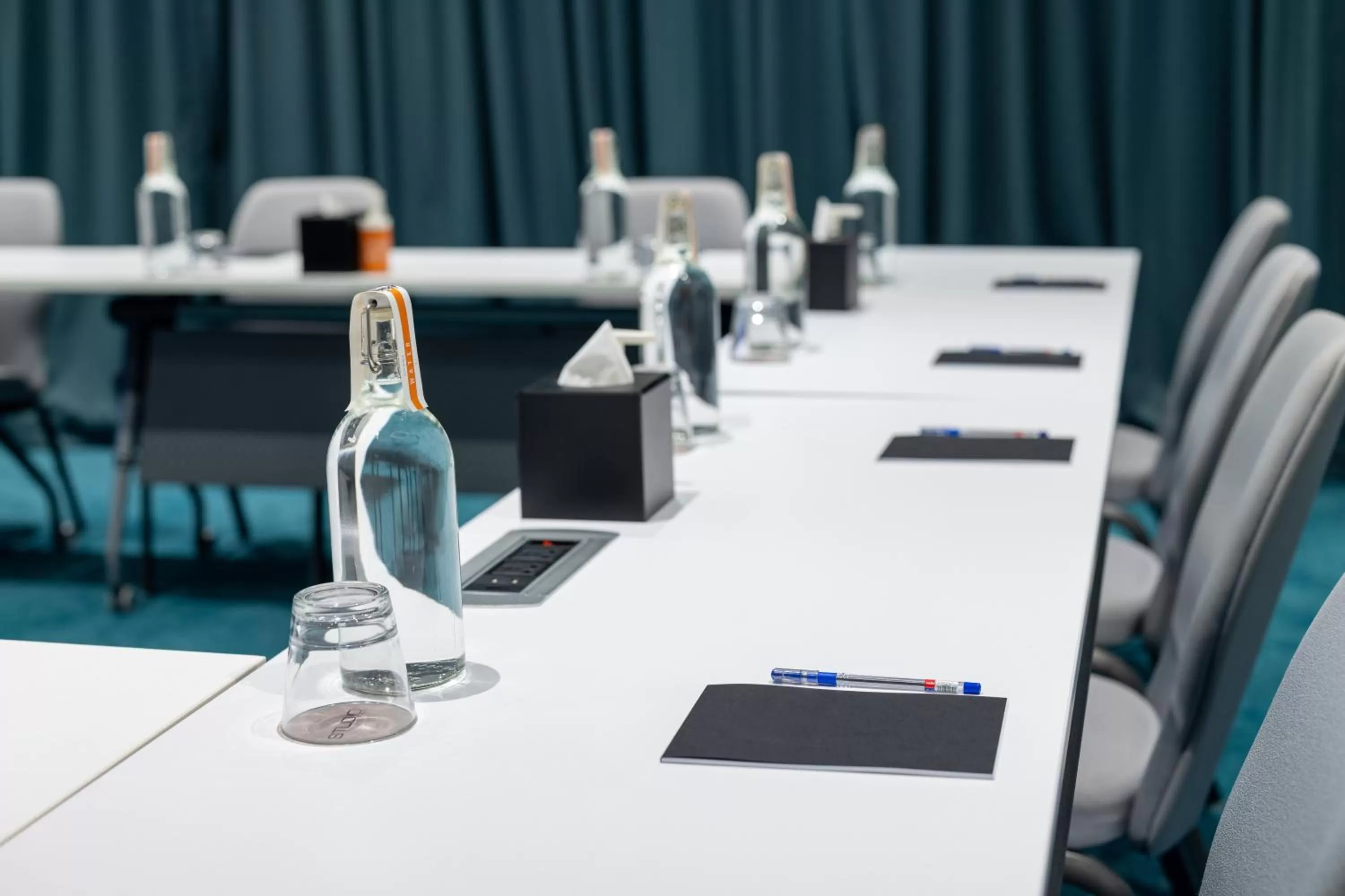 Meeting/conference room in Studio One Hotel
