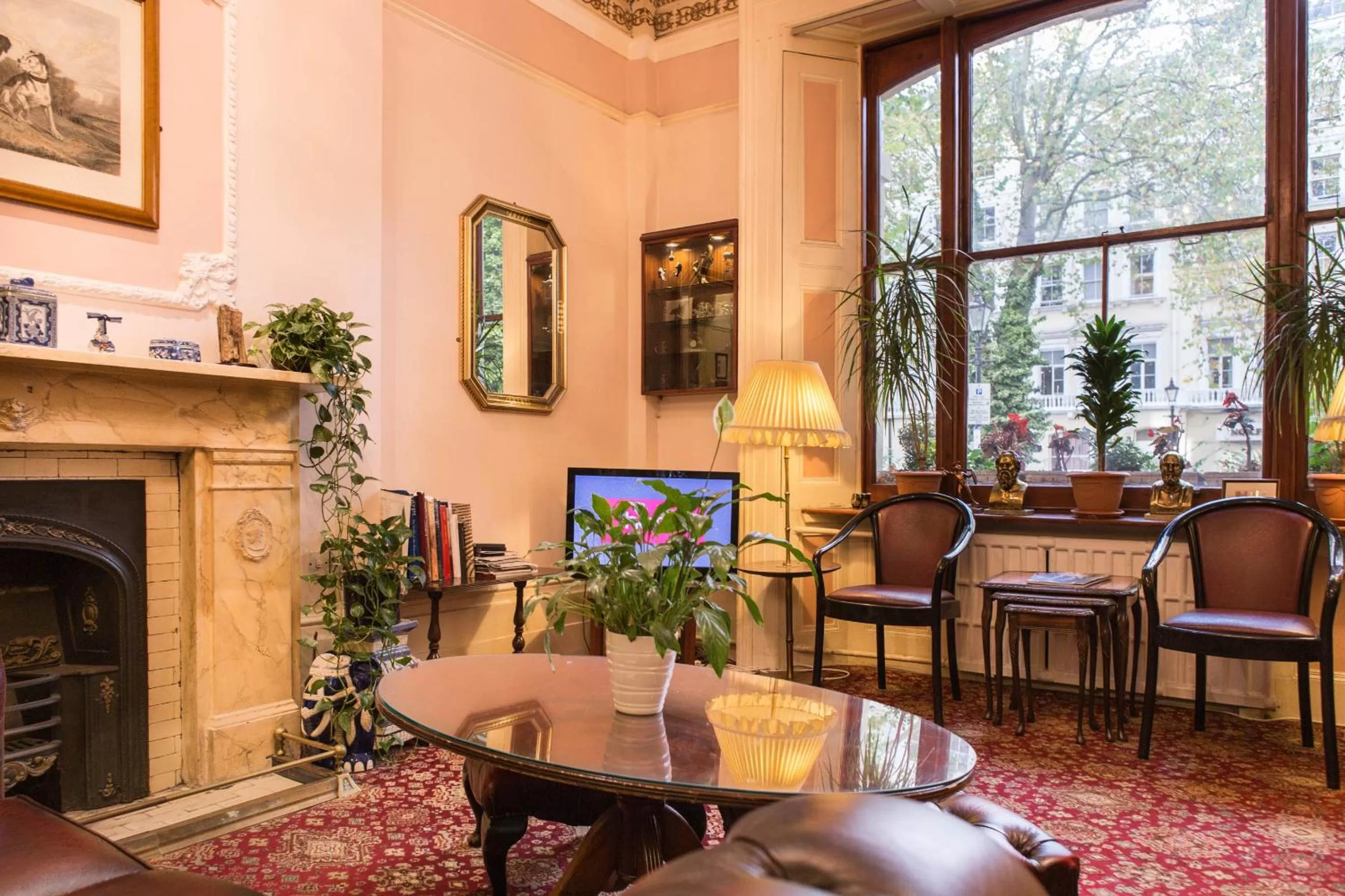 Seating area in Dolphin Hotel