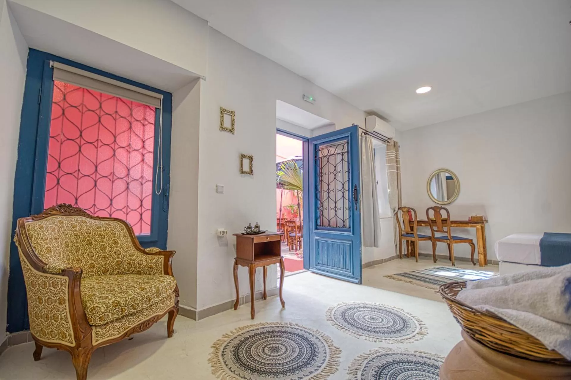 Bed in Mascot Garden Rooms