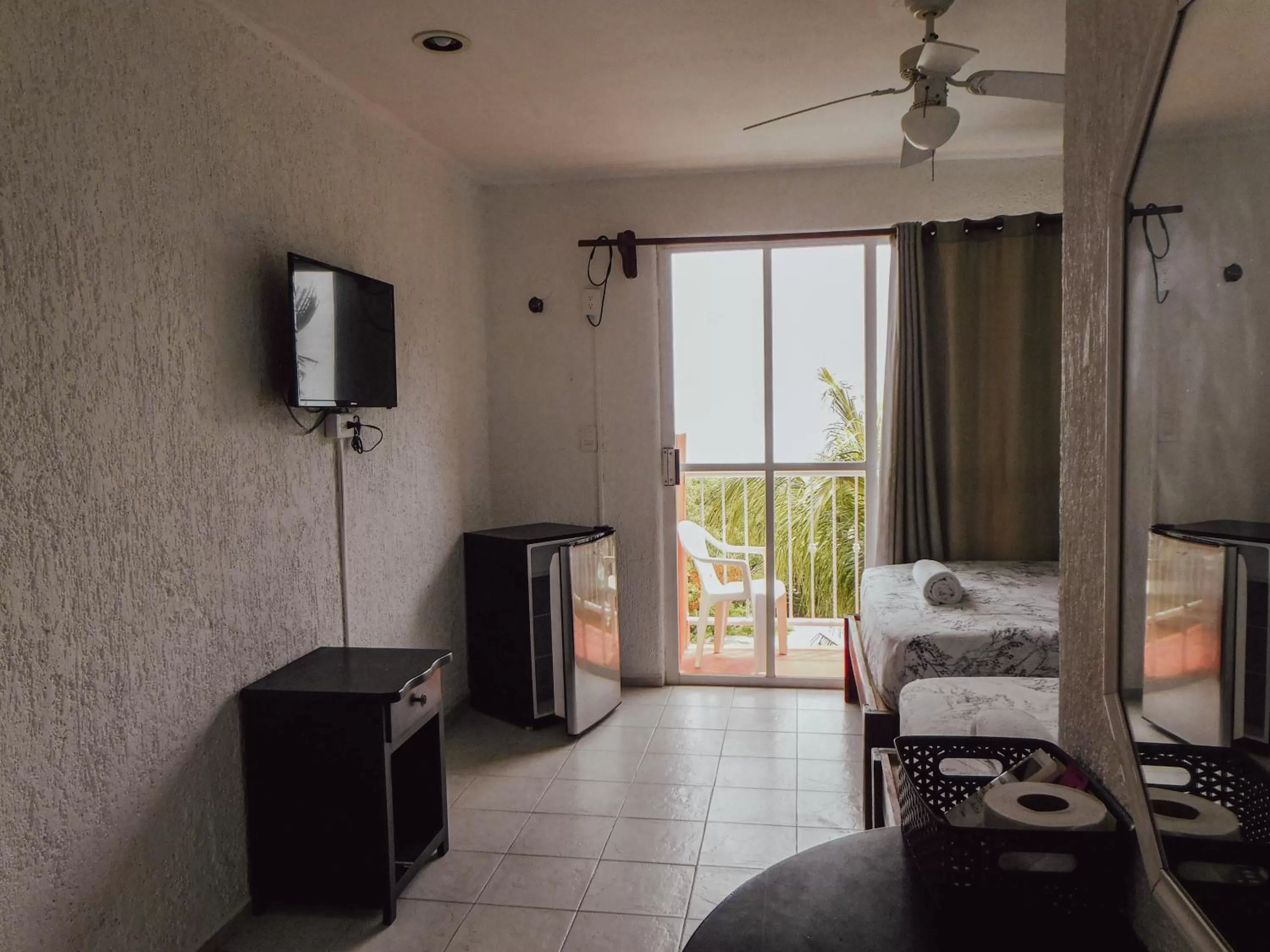 TV/Entertainment Center in Hotel Ma Elena