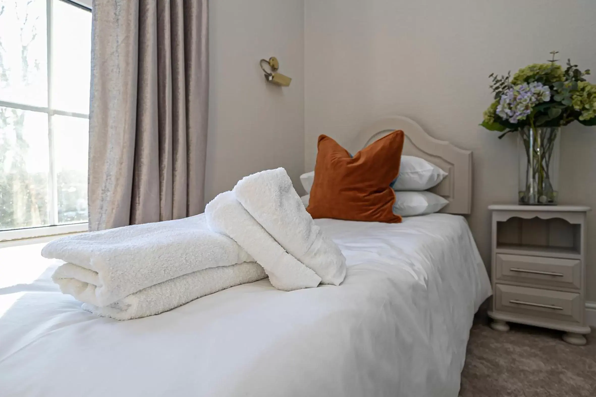 Single Room - single occupancy in Pages Hotel and Guesthouse Single Room - single occupancy in Pages Hotel and Guesthouse