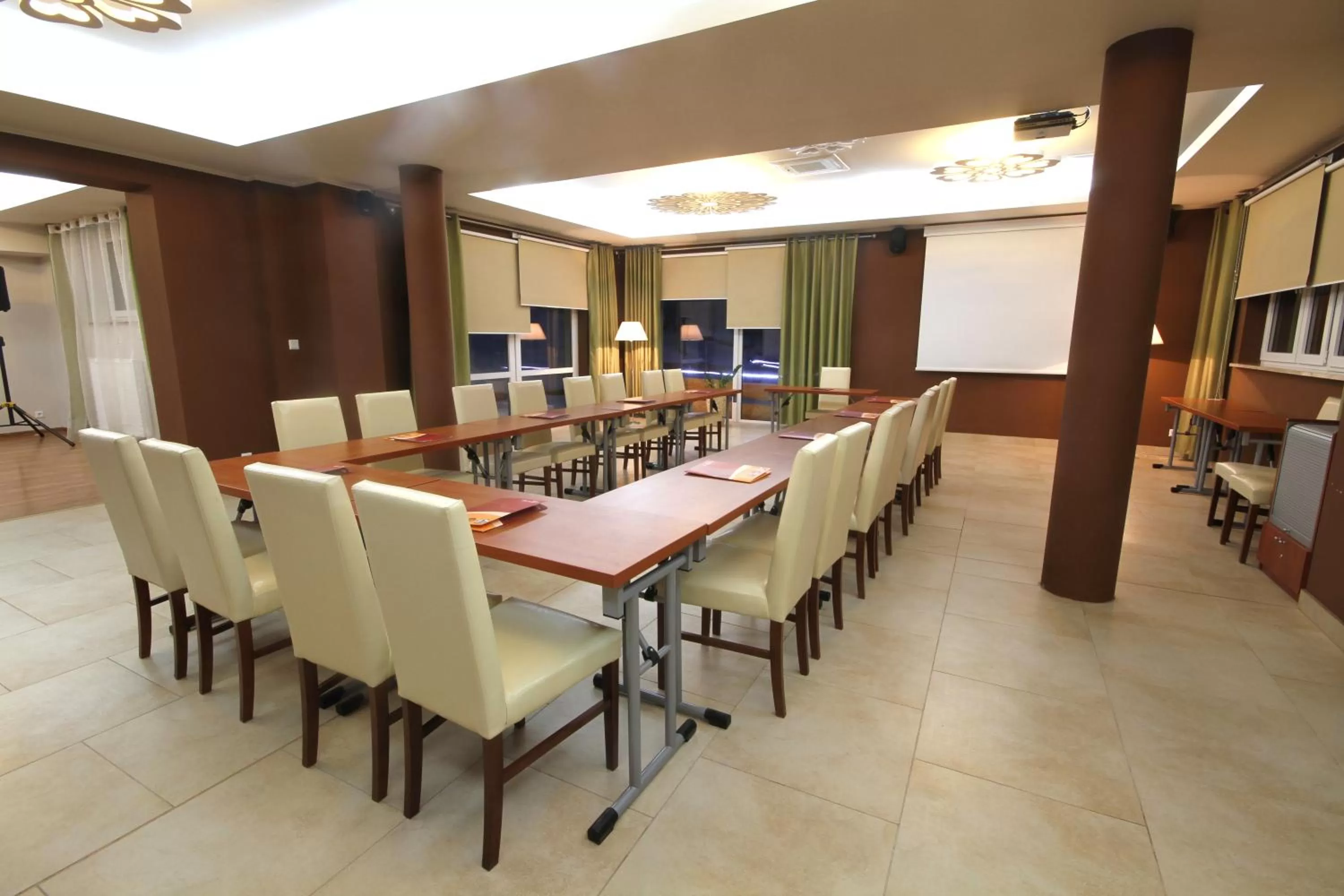 Banquet/Function facilities in Centrum Green Hill Business & SPA