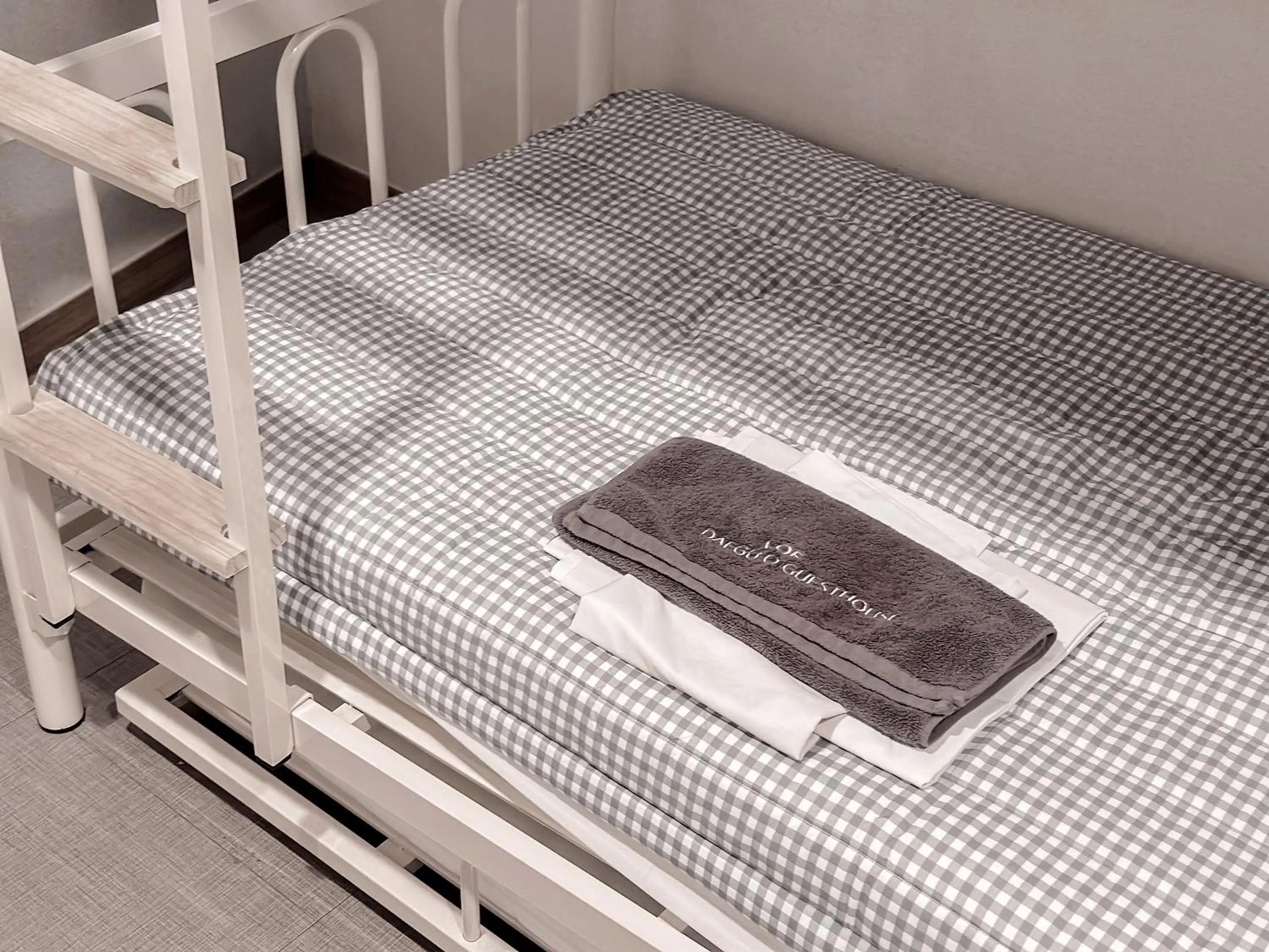 Bed in Dongseongro ZERO guesthouse