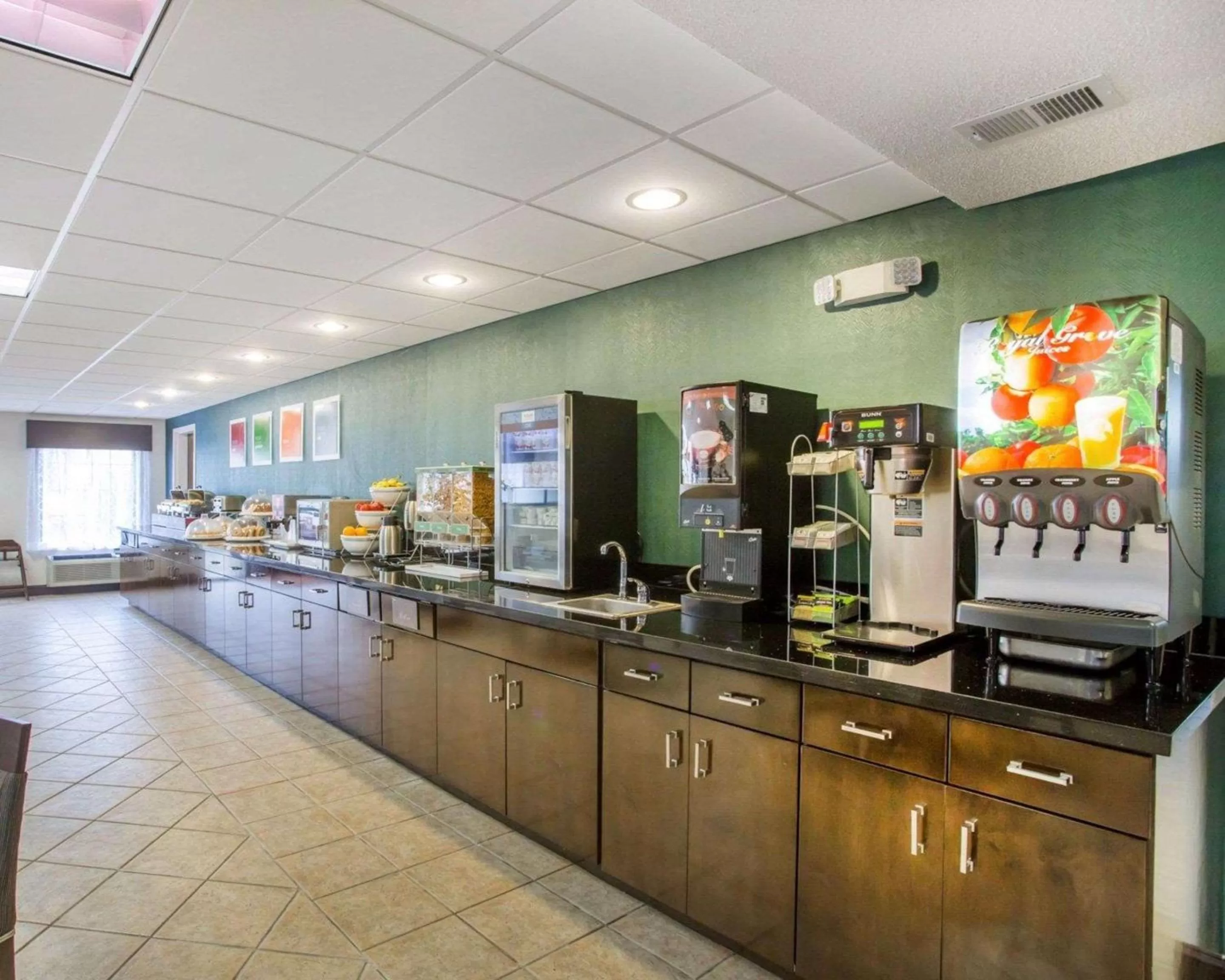 Restaurant/places to eat in Comfort Suites Lebanon