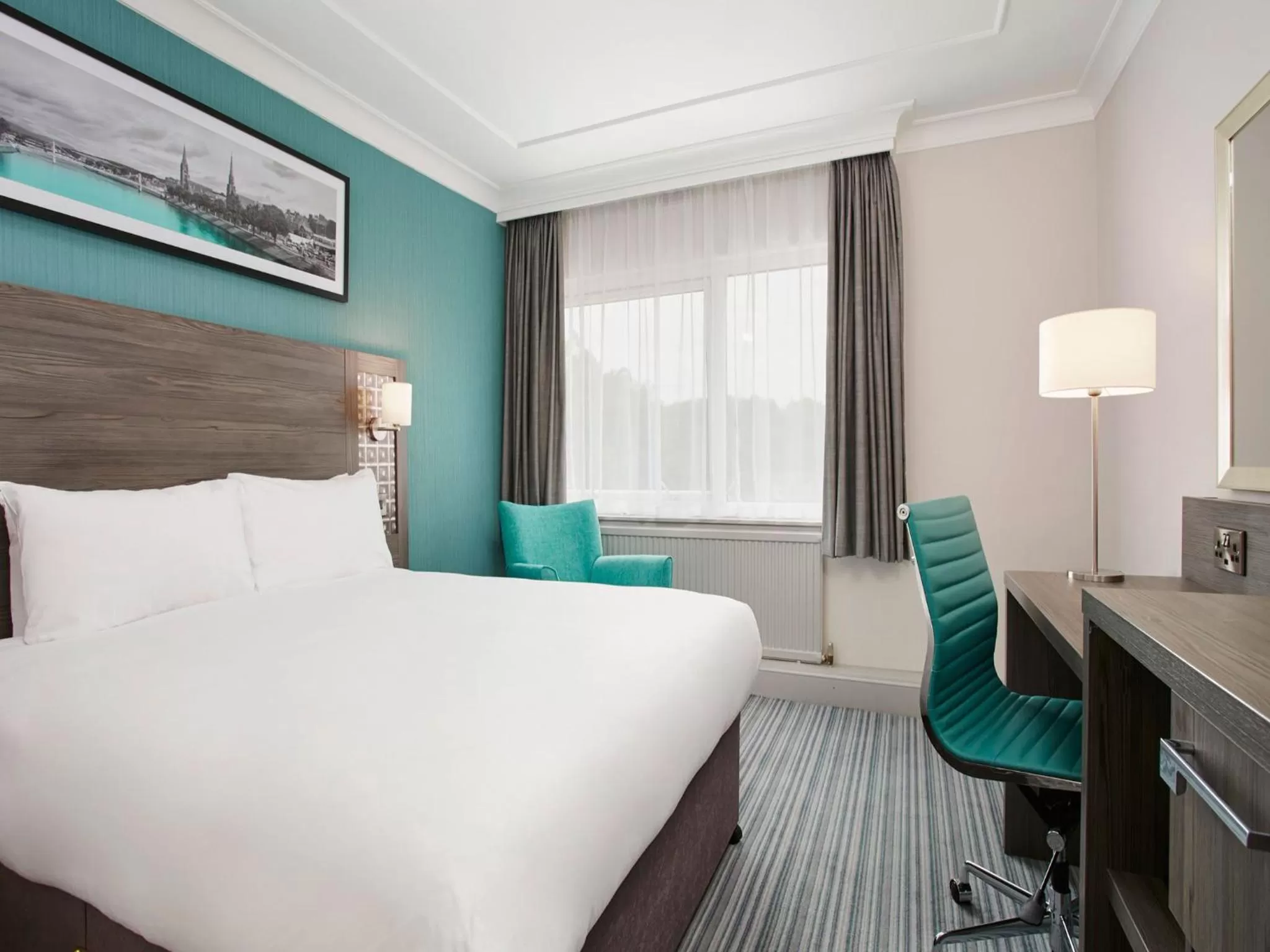 Bedroom, Bed in Leonardo Hotel Inverness