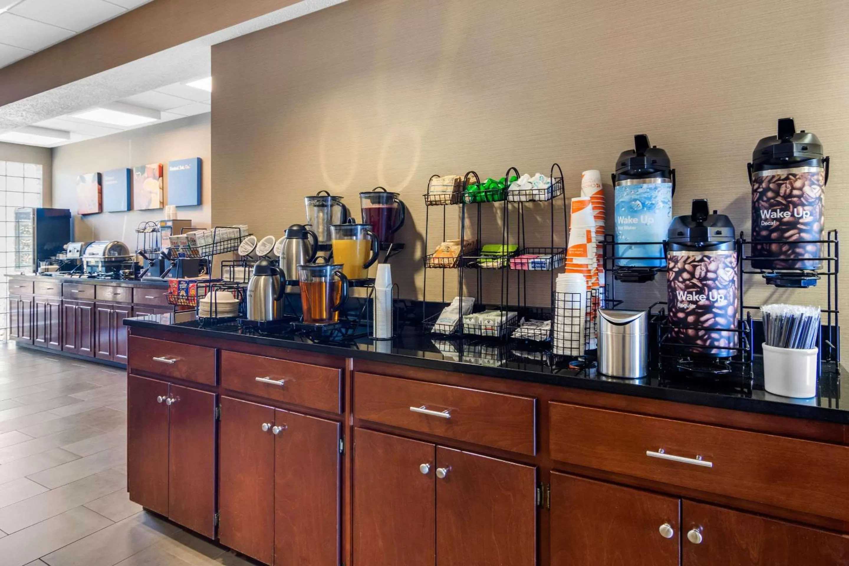 Restaurant/places to eat in Comfort Inn & Suites LaGrange East
