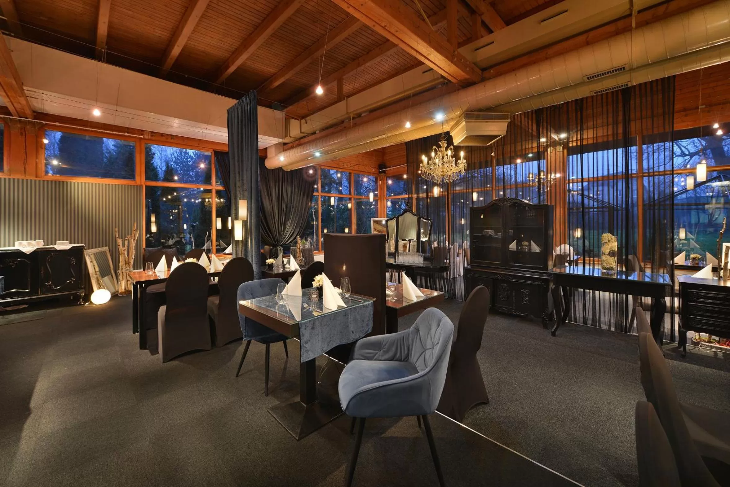 Restaurant/places to eat in Parkhotel Morris Novy Bor