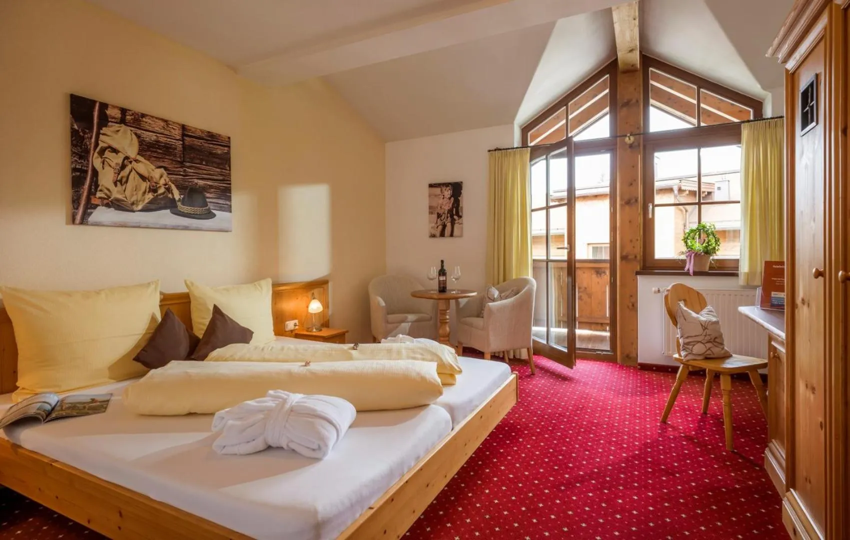 Photo of the whole room, Bed in Hotel Reitlwirt