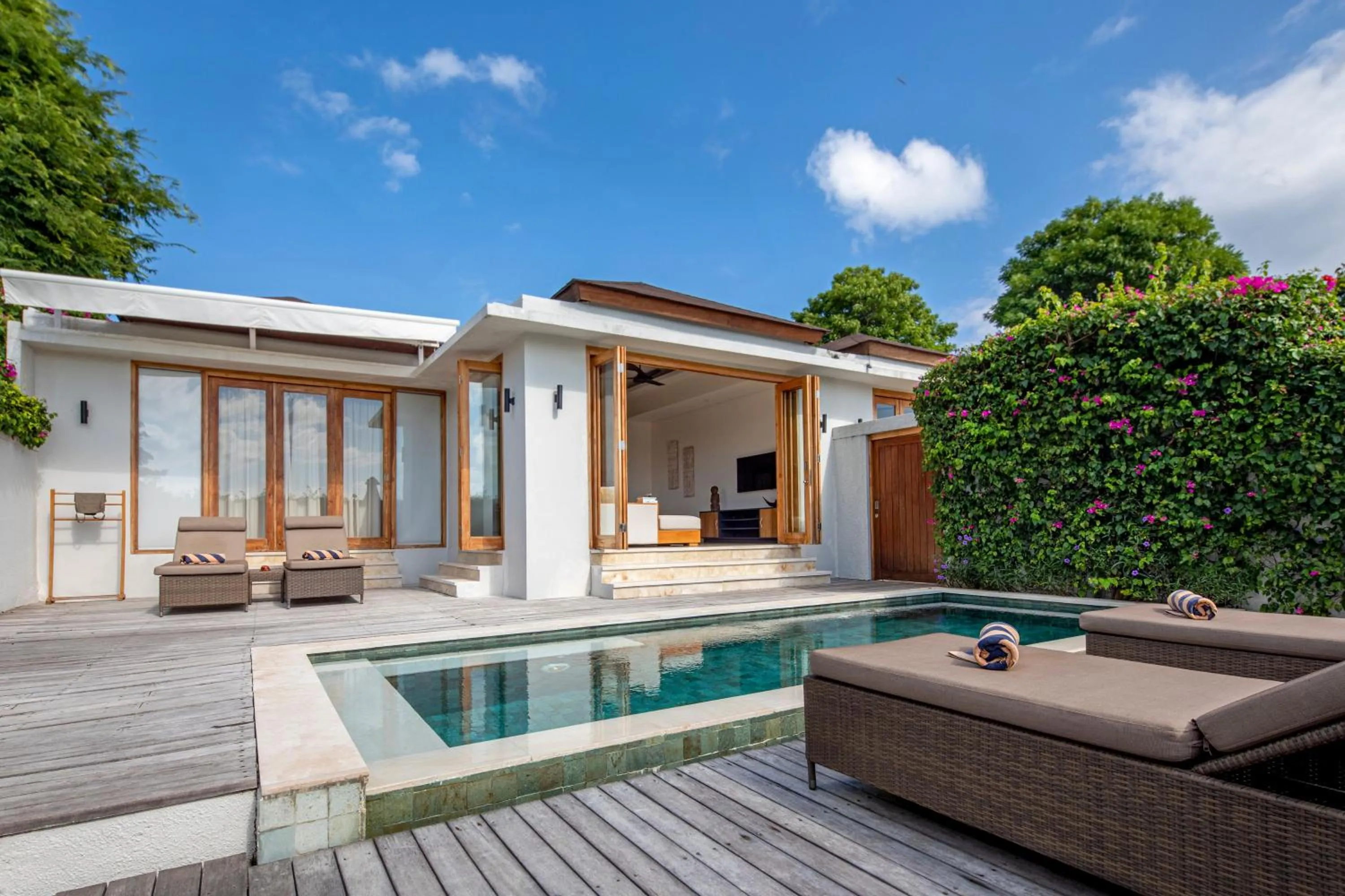 Property building in Kokomo Resort Gili Gede