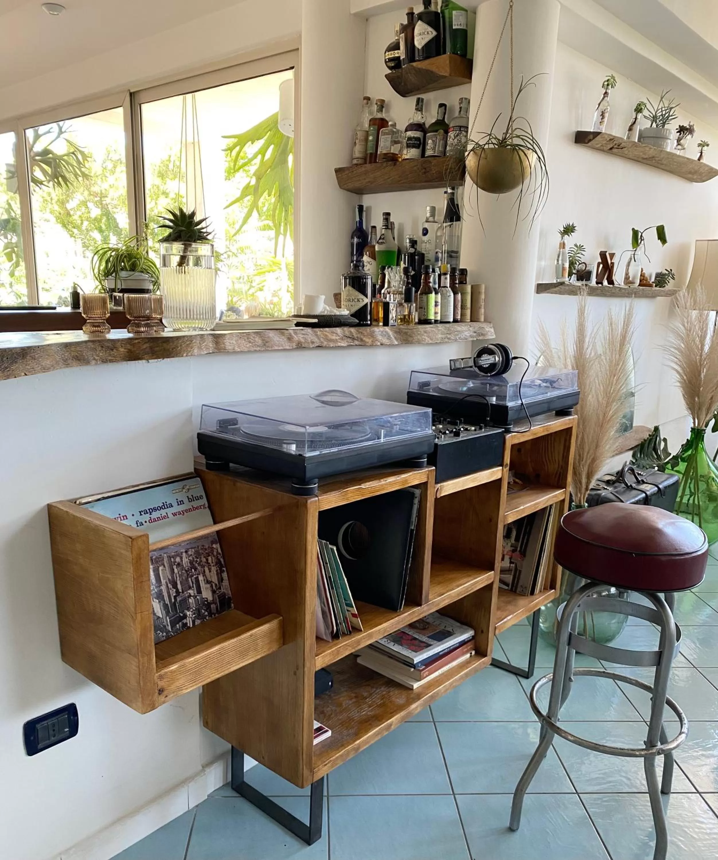 Lobby or reception in Black Market Hotel