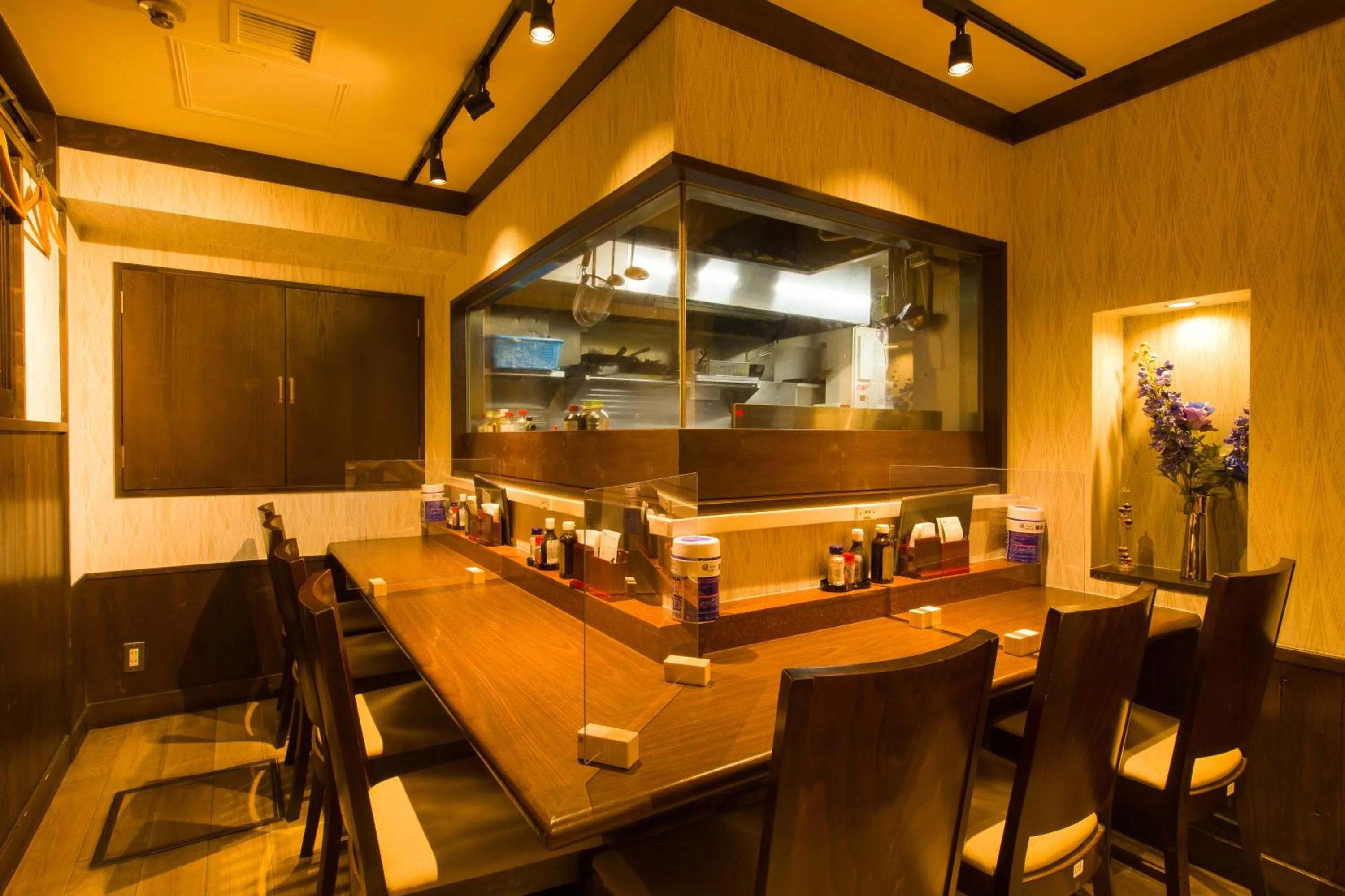 Restaurant/places to eat in Ochanomizu Inn