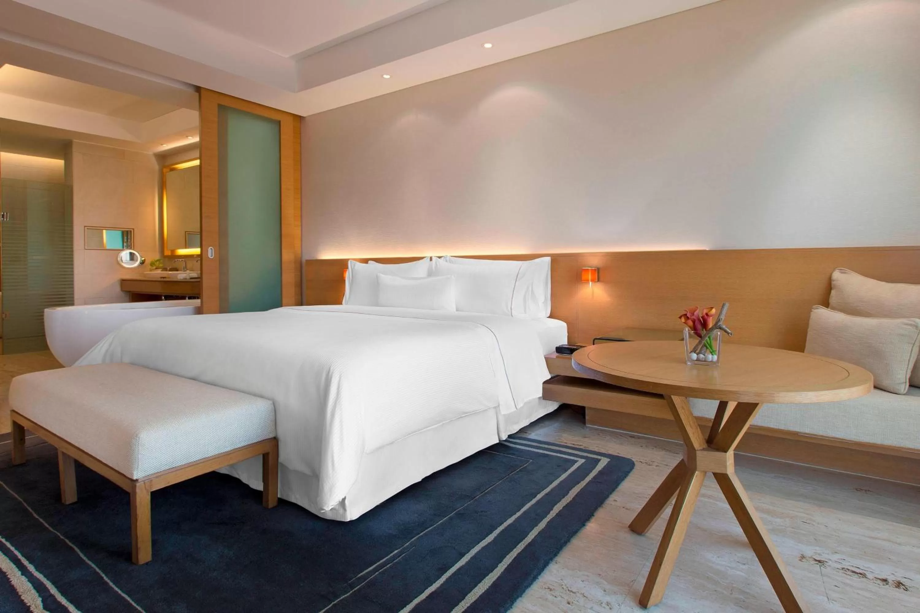 Photo of the whole room, Bed in The Westin Mumbai Garden City
