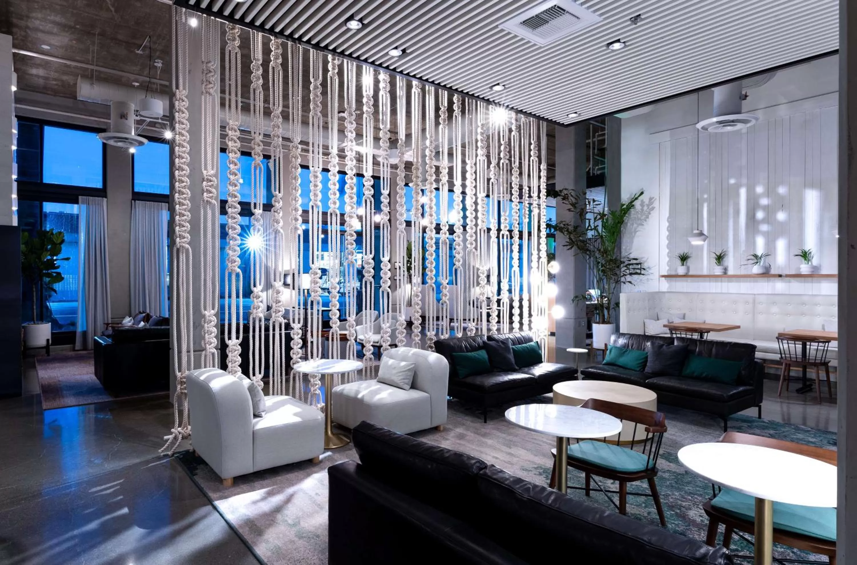 Restaurant/places to eat in Tapestry By Hilton The Fort Sutter Hotel Sacramento, Ca