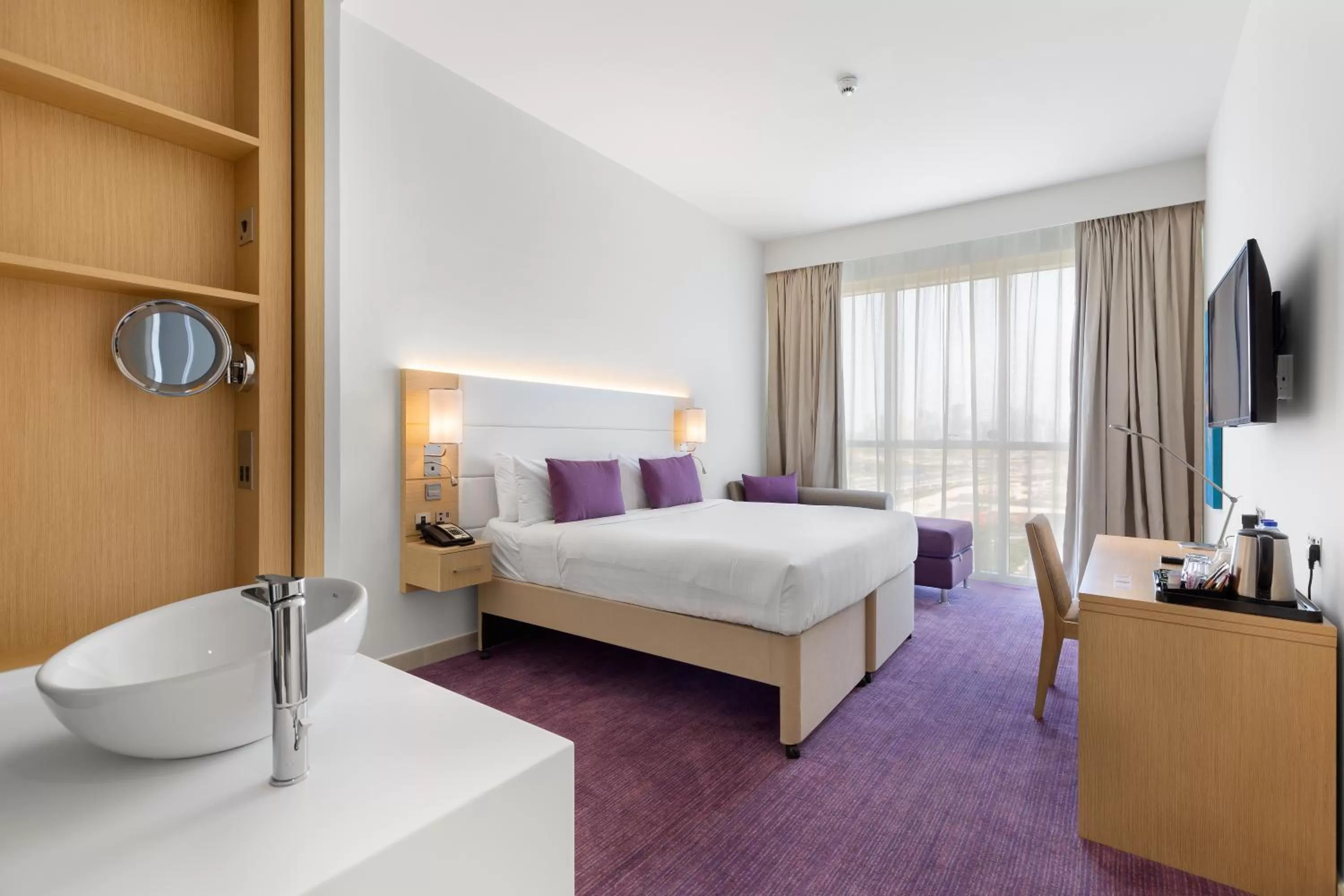 Photo of the whole room, Bed in Premier Inn Dubai Ibn Battuta Mall