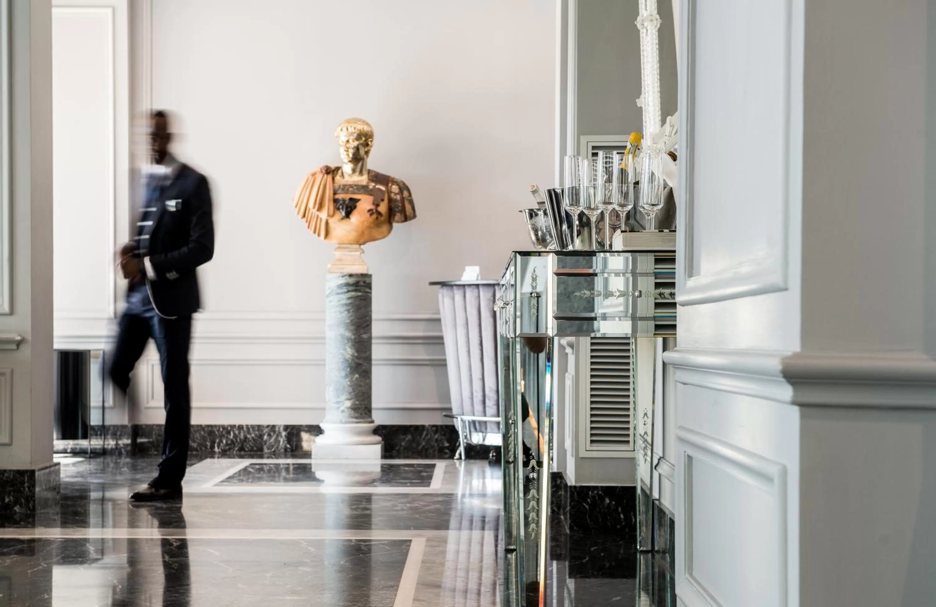 Facade/entrance in Boscolo Lyon Hotel & Spa