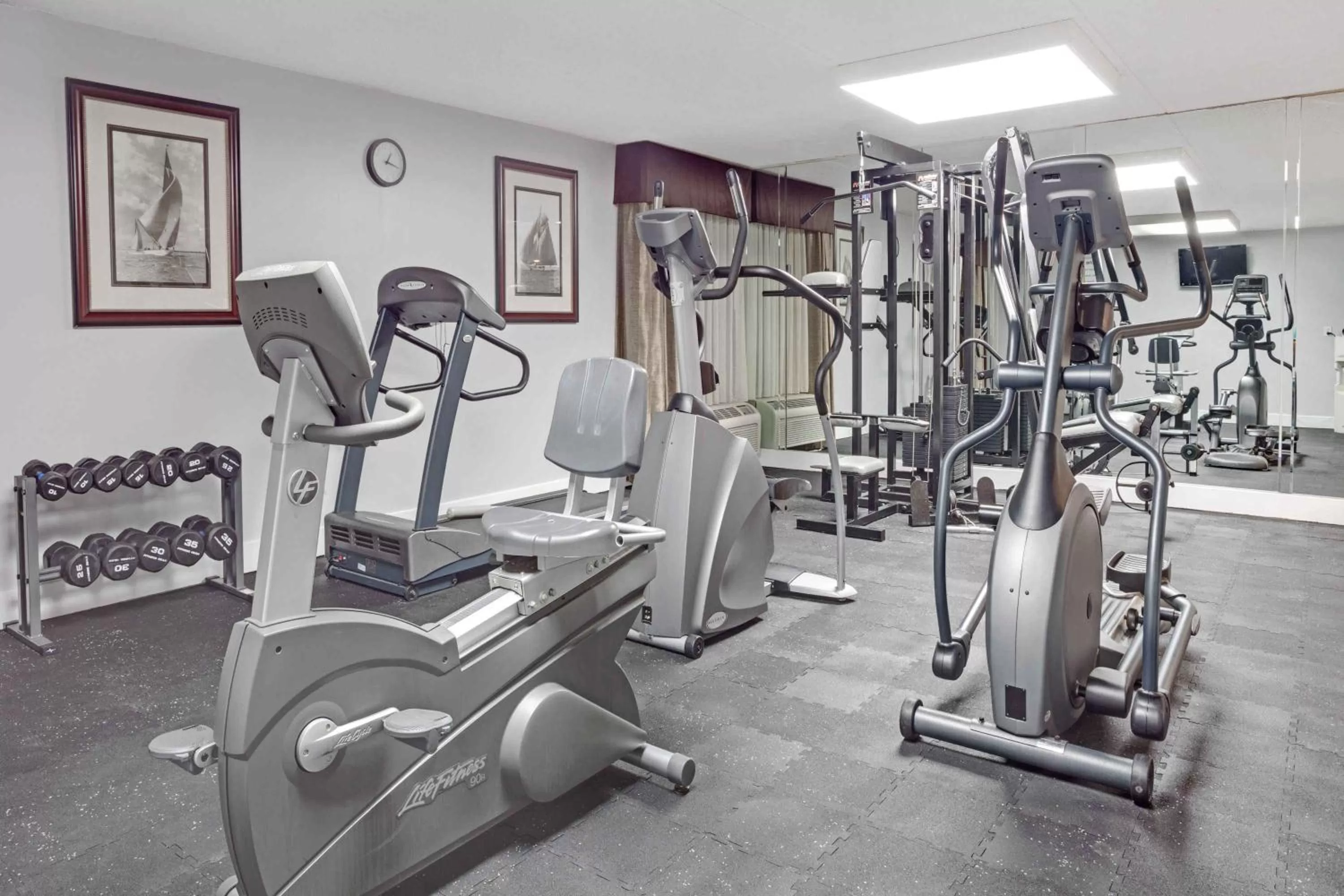 Fitness centre/facilities in Wyndham Garden Charlotte Airport Southeast
