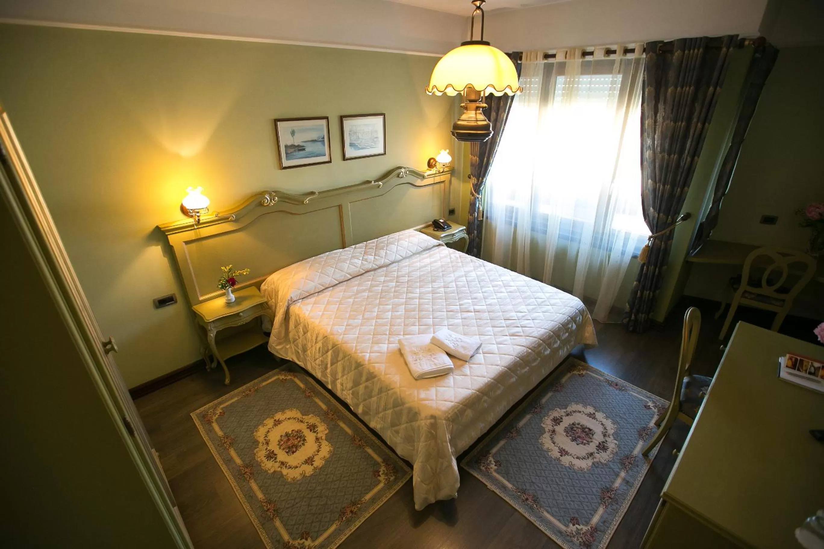 Photo of the whole room, Bed in Hotel Victoria Tirana