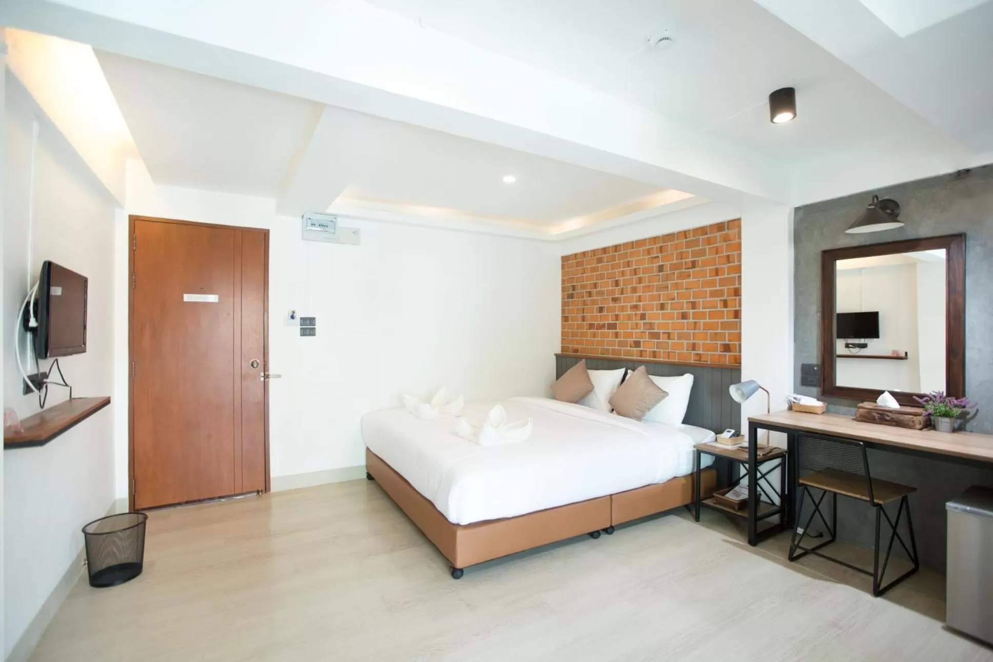 Bed in The Old City Wall Inn