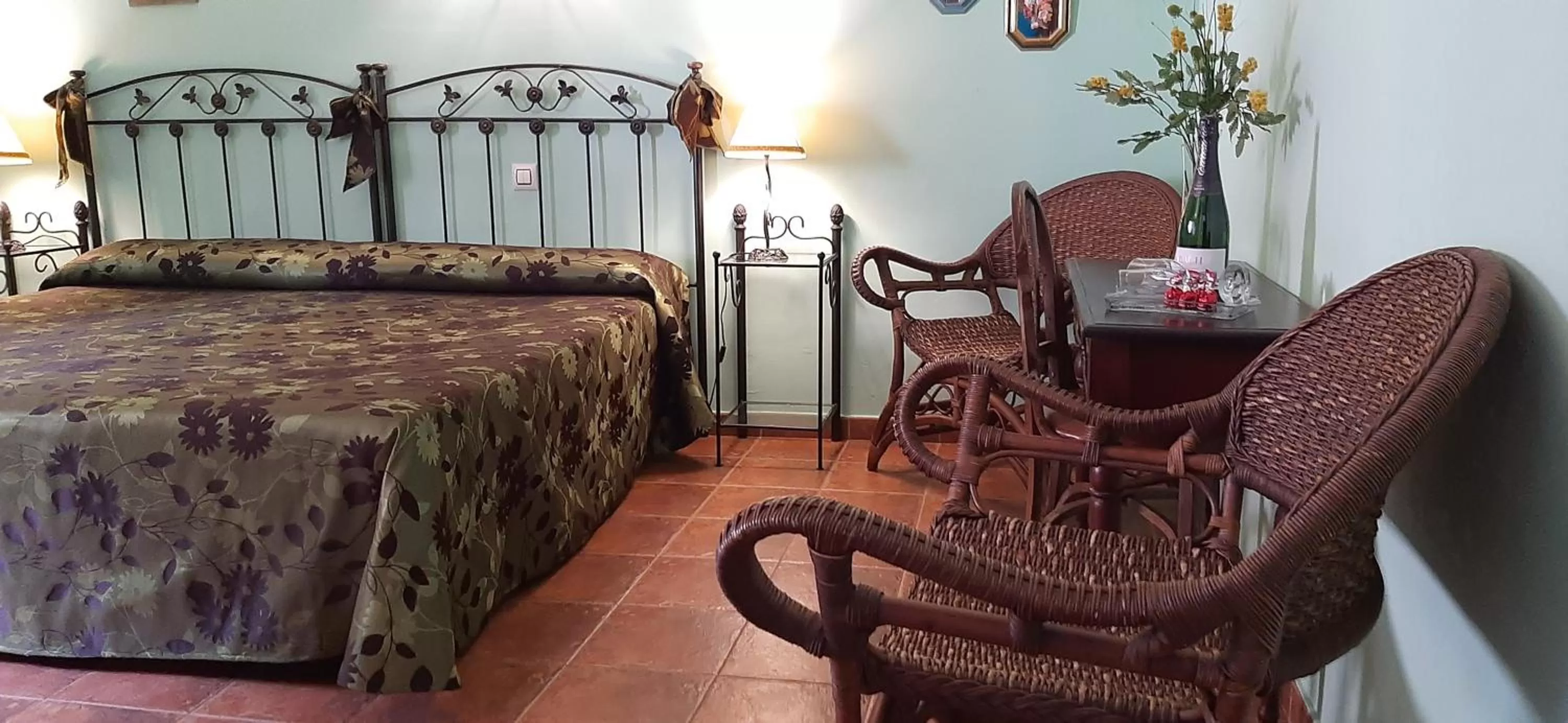 Bed in Hotel Rural Posada Los Caballeros